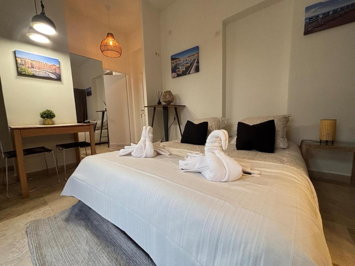 Cosy, Terrasse, Proche Et Tramway Apartment *