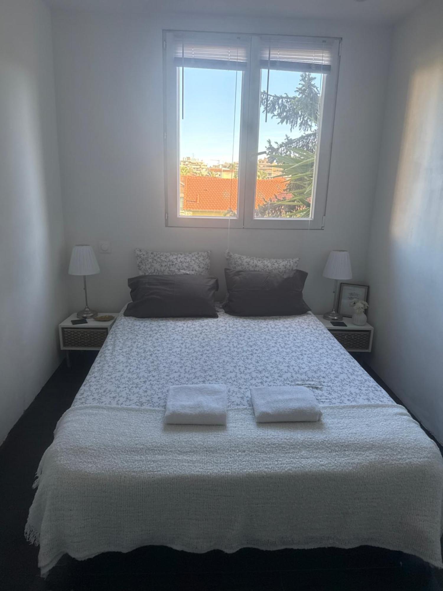 Homestay Résidence Sécurisée: Privée Avec Parking Et Accès Facile *