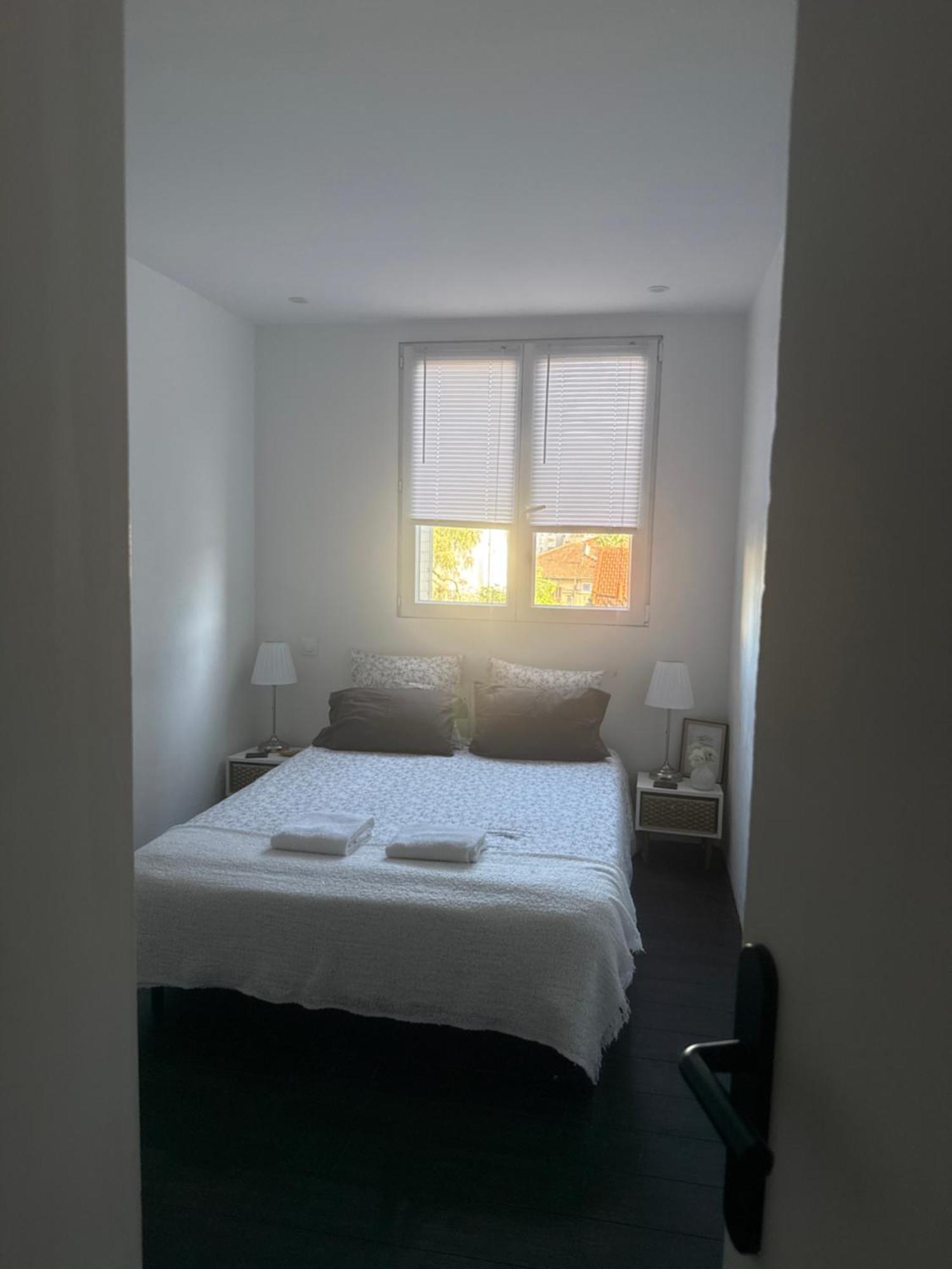 Homestay Résidence Sécurisée: Privée Avec Parking Et Accès Facile Nice