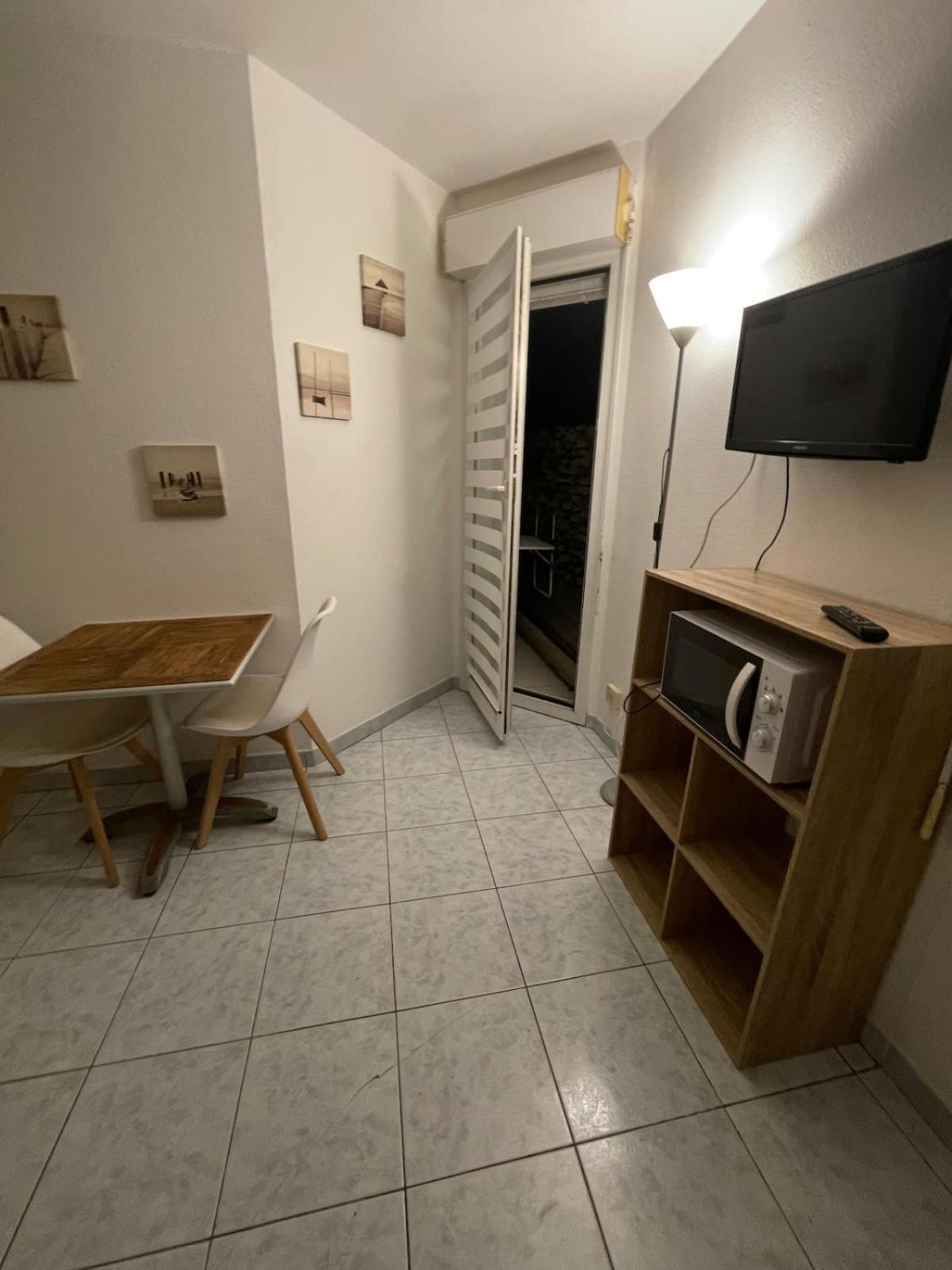 Apartment 200m Et Promenade Des *