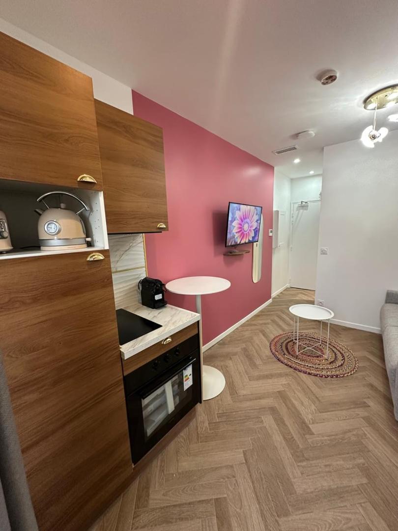 Moon - 33 Apartment *