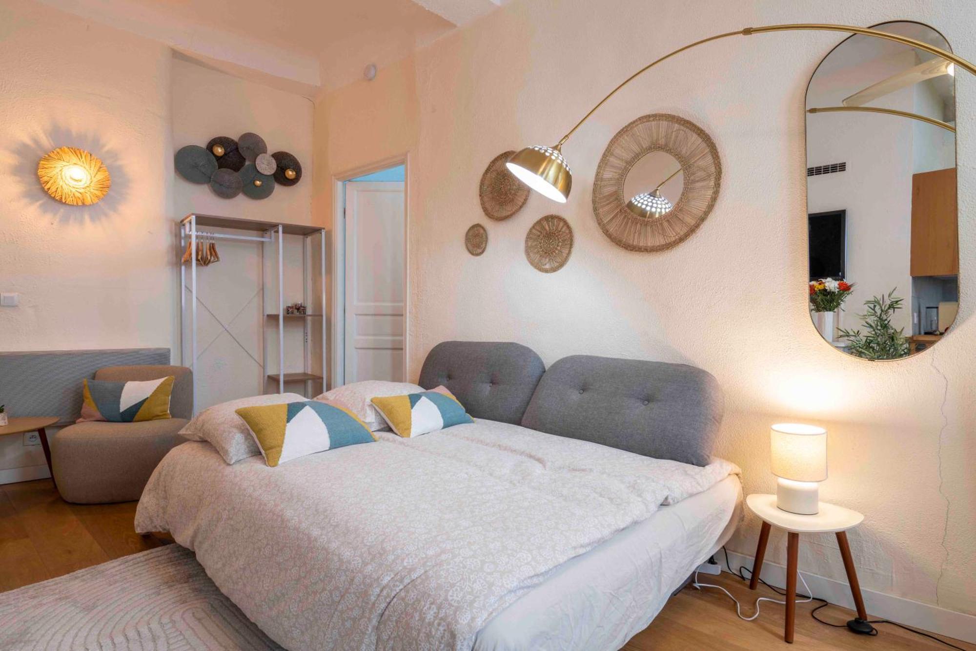 Charming Flat, Fully Equipped, Only 300m - La Loge *