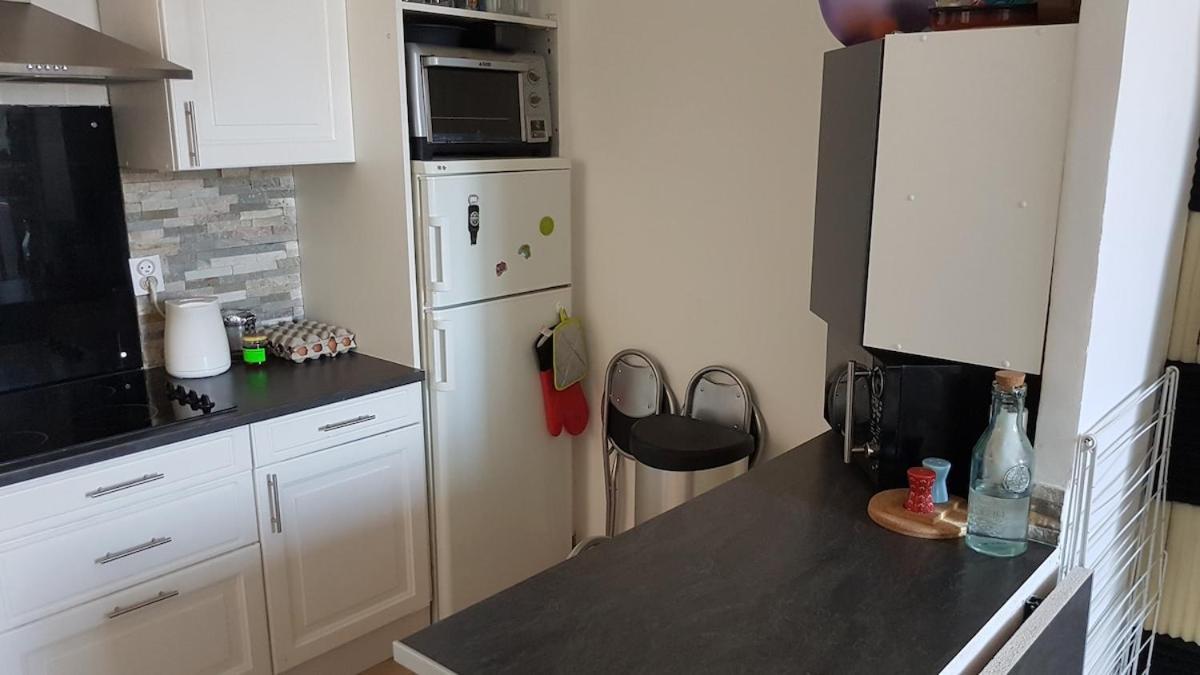 Apartment Charming 2-room In Saint Jean D'angely District *