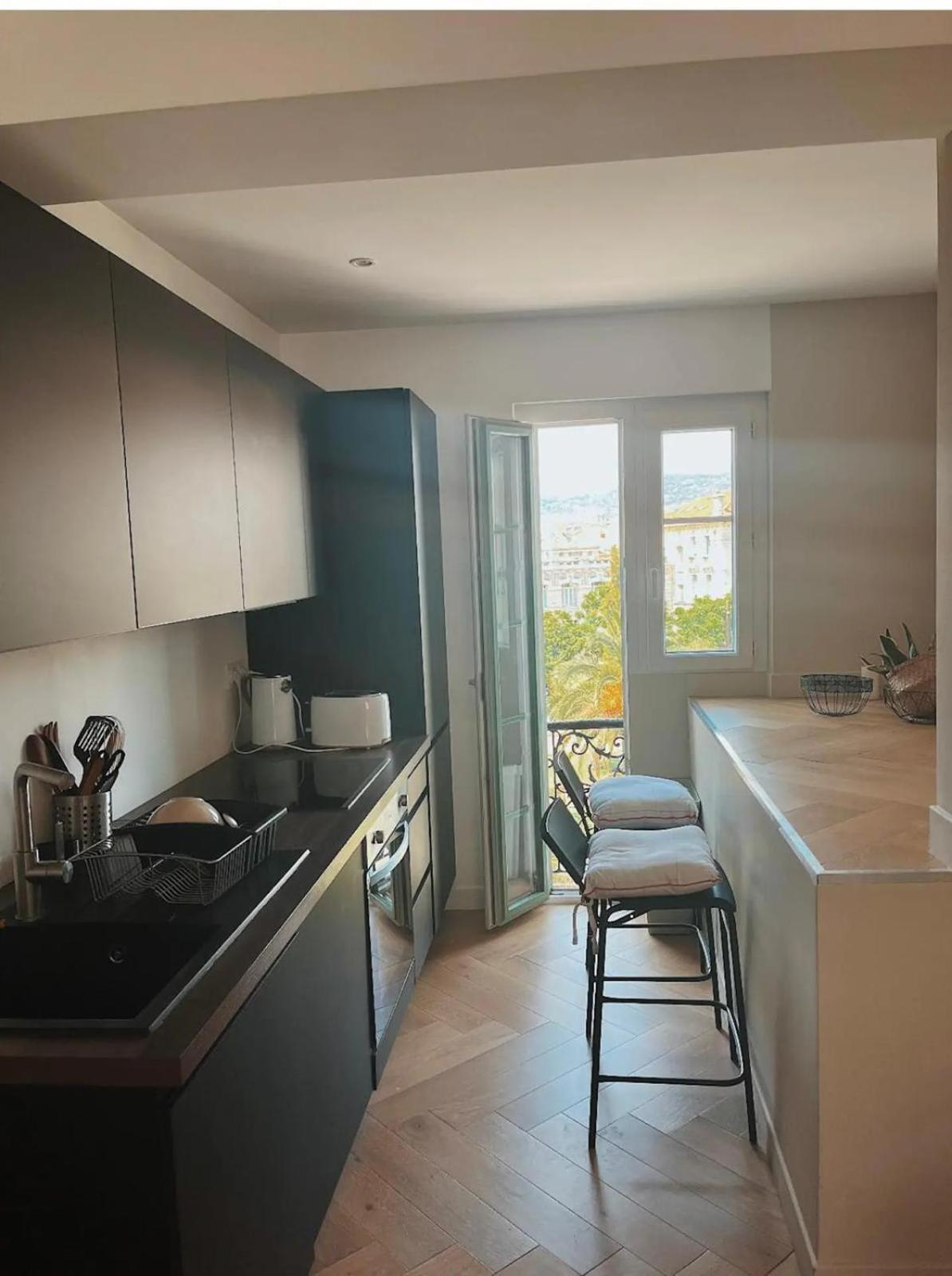 Vieille Design, Proche De Apartment *