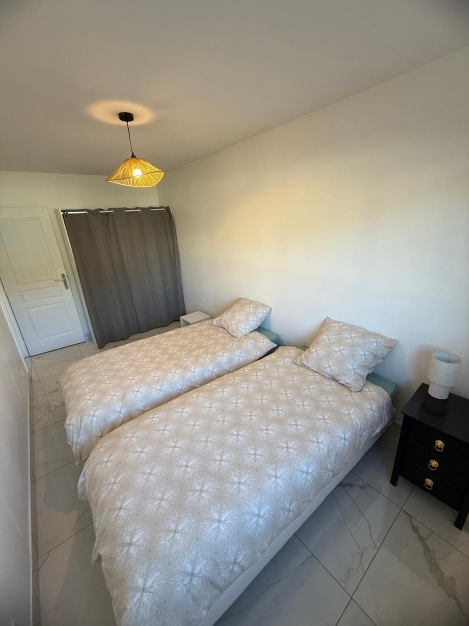 Apartment Magnifique 3 Pieces A 100m De La