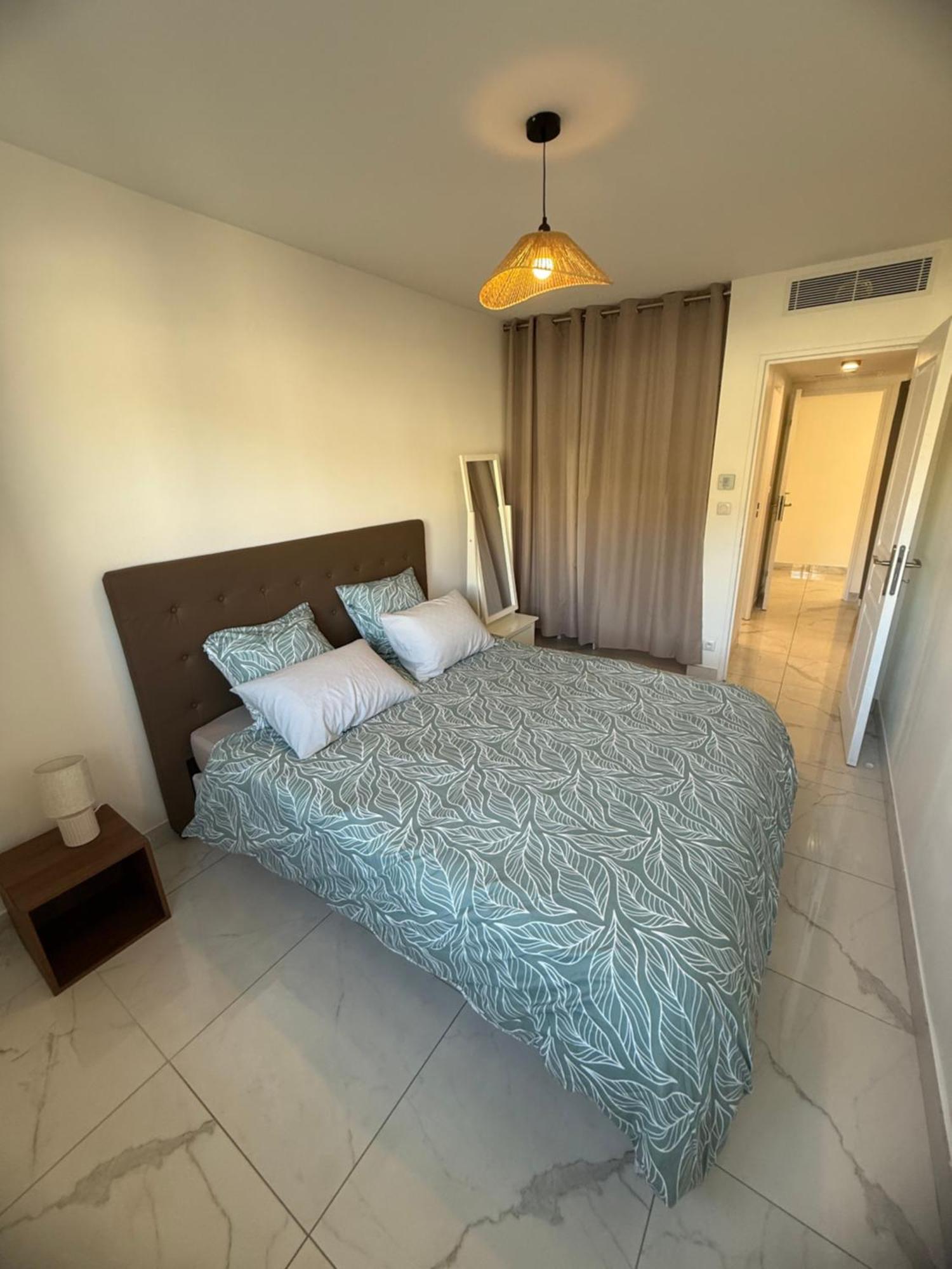 Apartment Magnifique 3 Pieces A 100m De La