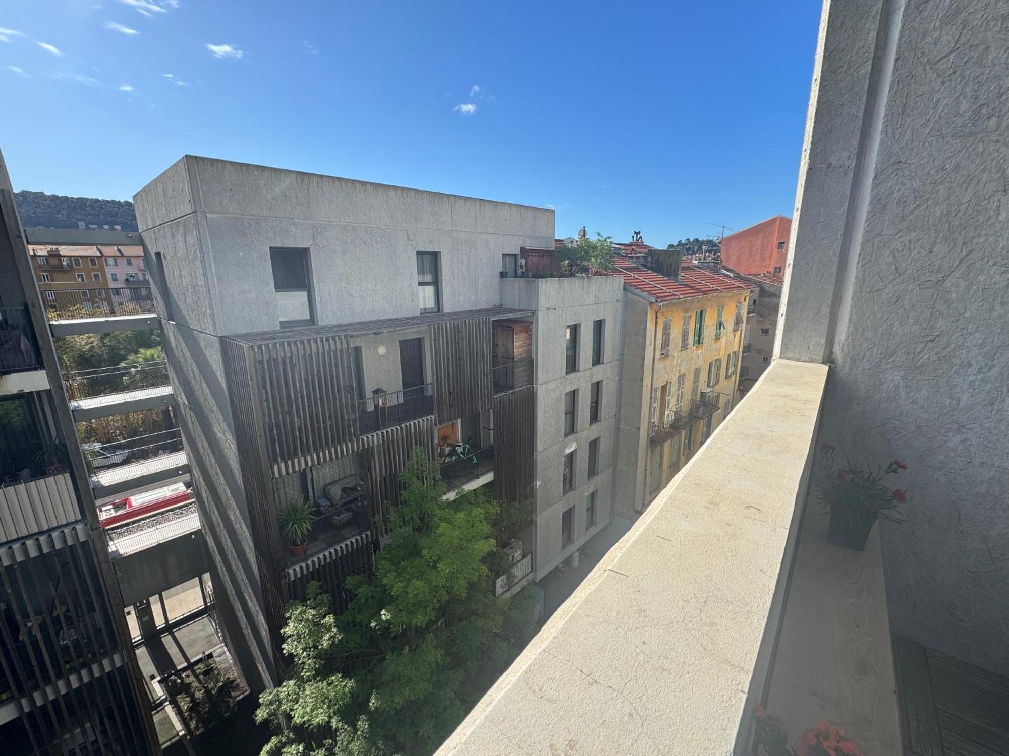 Beau Avec Belle Terrasse Au Centre De Apartment *