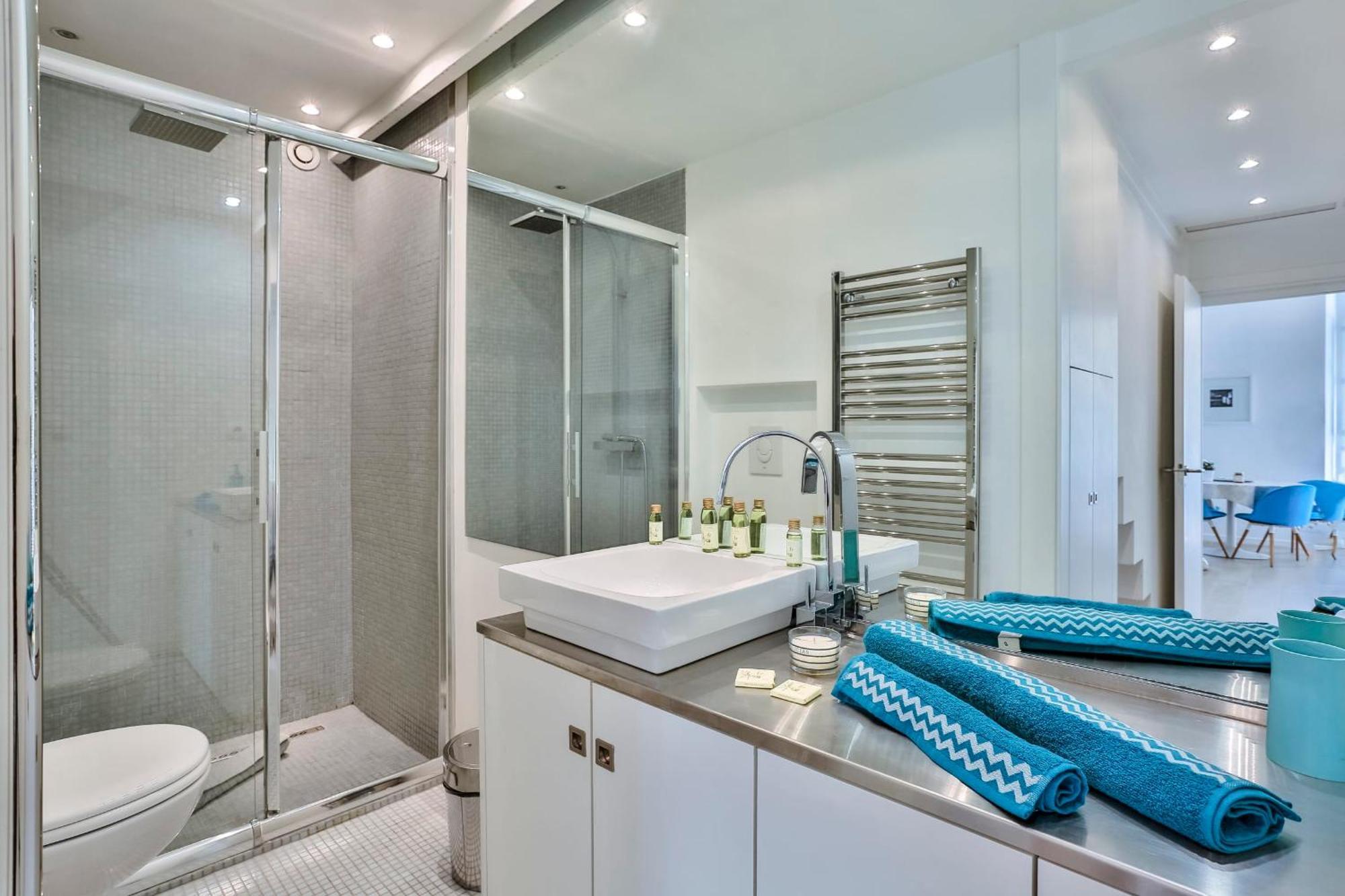 Liberte - Spacious Center W Ac * Nice