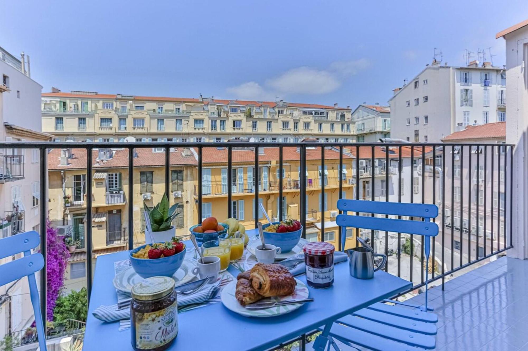 Massena Cours - Terrasse - Zone Pietonne * Nice