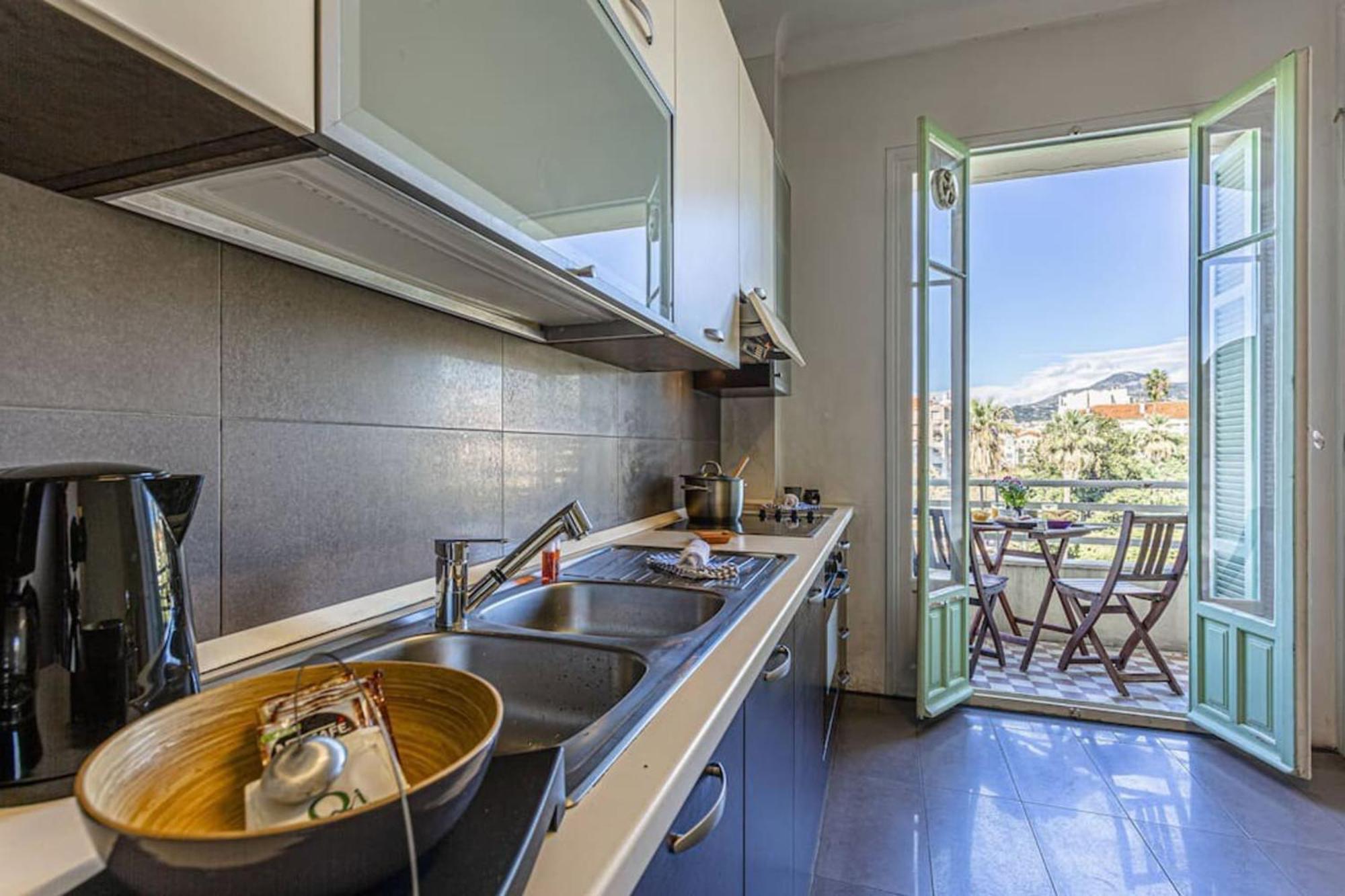 Victor Hugo - Beautiful Apartment - View Over Garden *