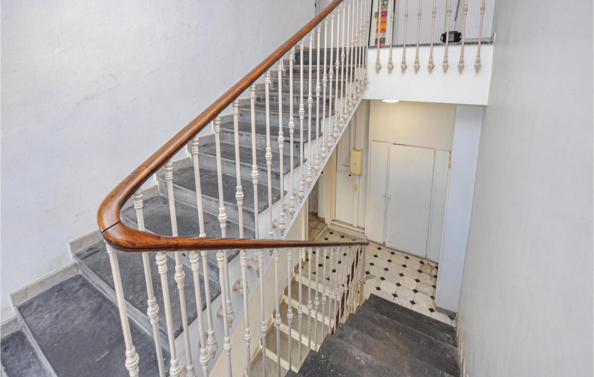 In With Wifi Apartment