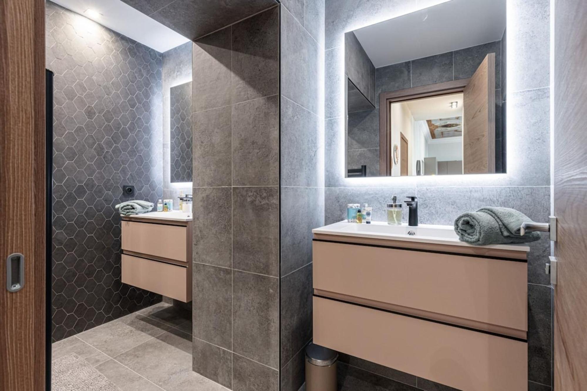 Philibert - Traditional Apart With Historical Fresco Apartamento Nice