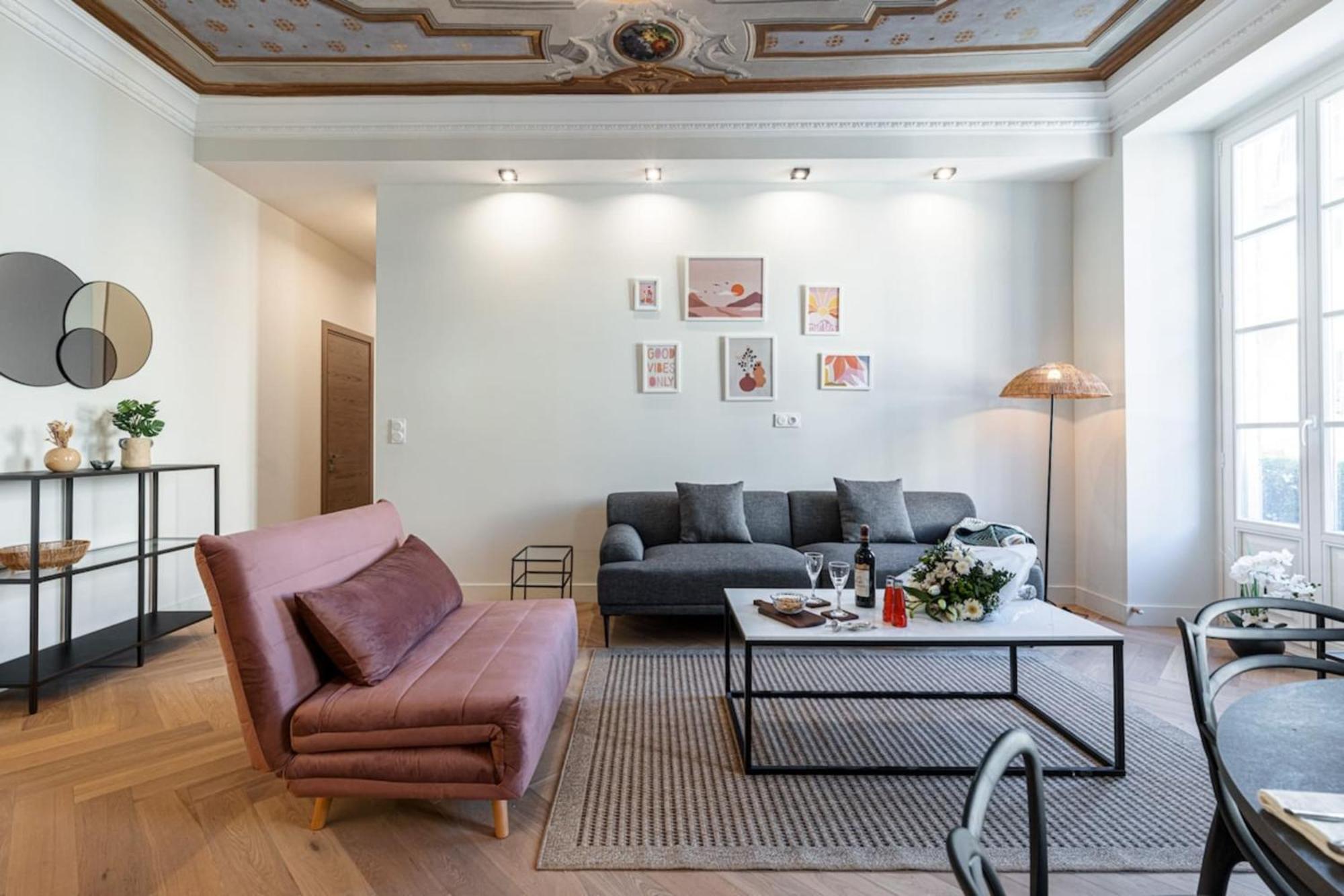 Philibert - Traditional Apart With Historical Fresco Apartamento Nice