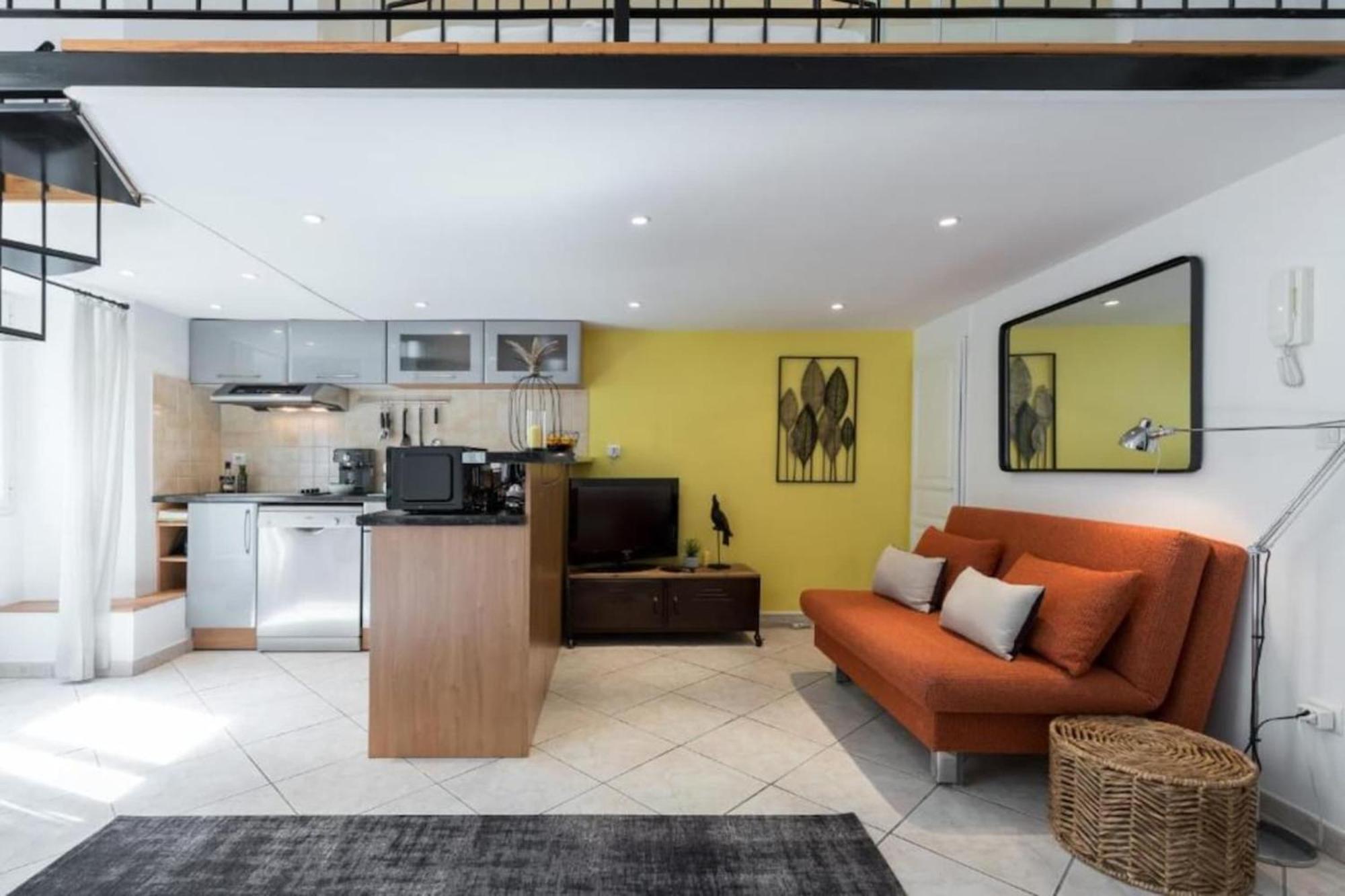 Massena 2 - Great Location Massena Square With Ac * Nice