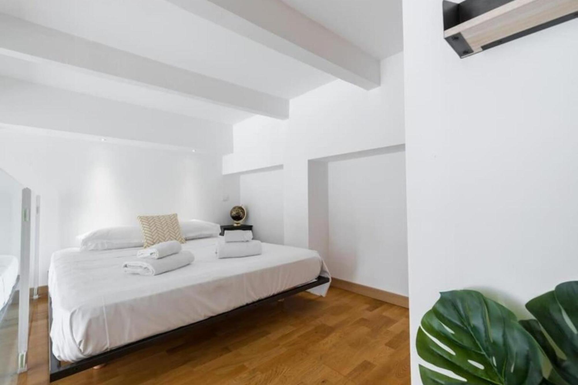 My Casa - Deloye - Spacious Quiet W Ac Near Old Town Apartment *