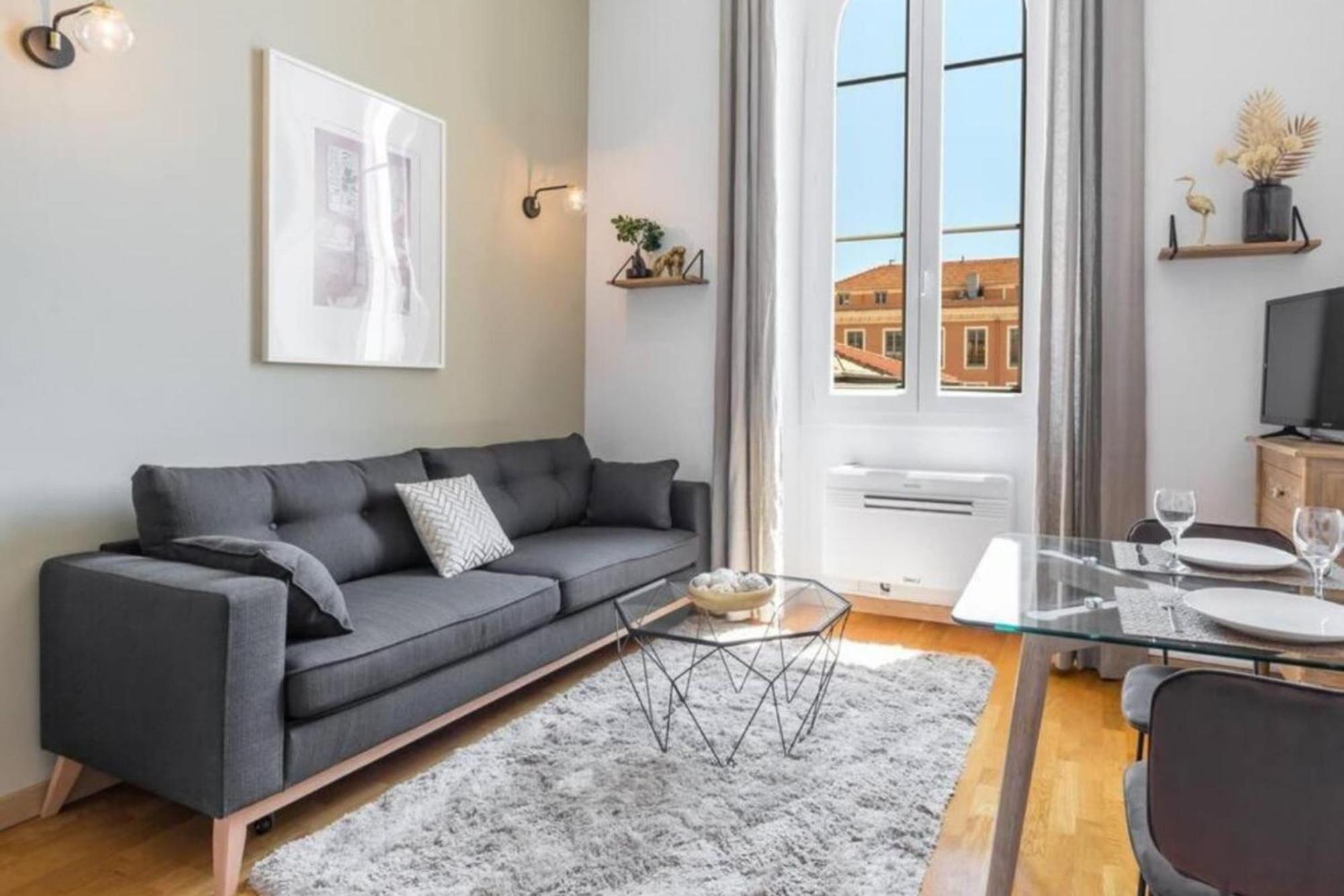 My Casa - Deloye - Spacious Quiet W Ac Near Old Town Apartment Nice