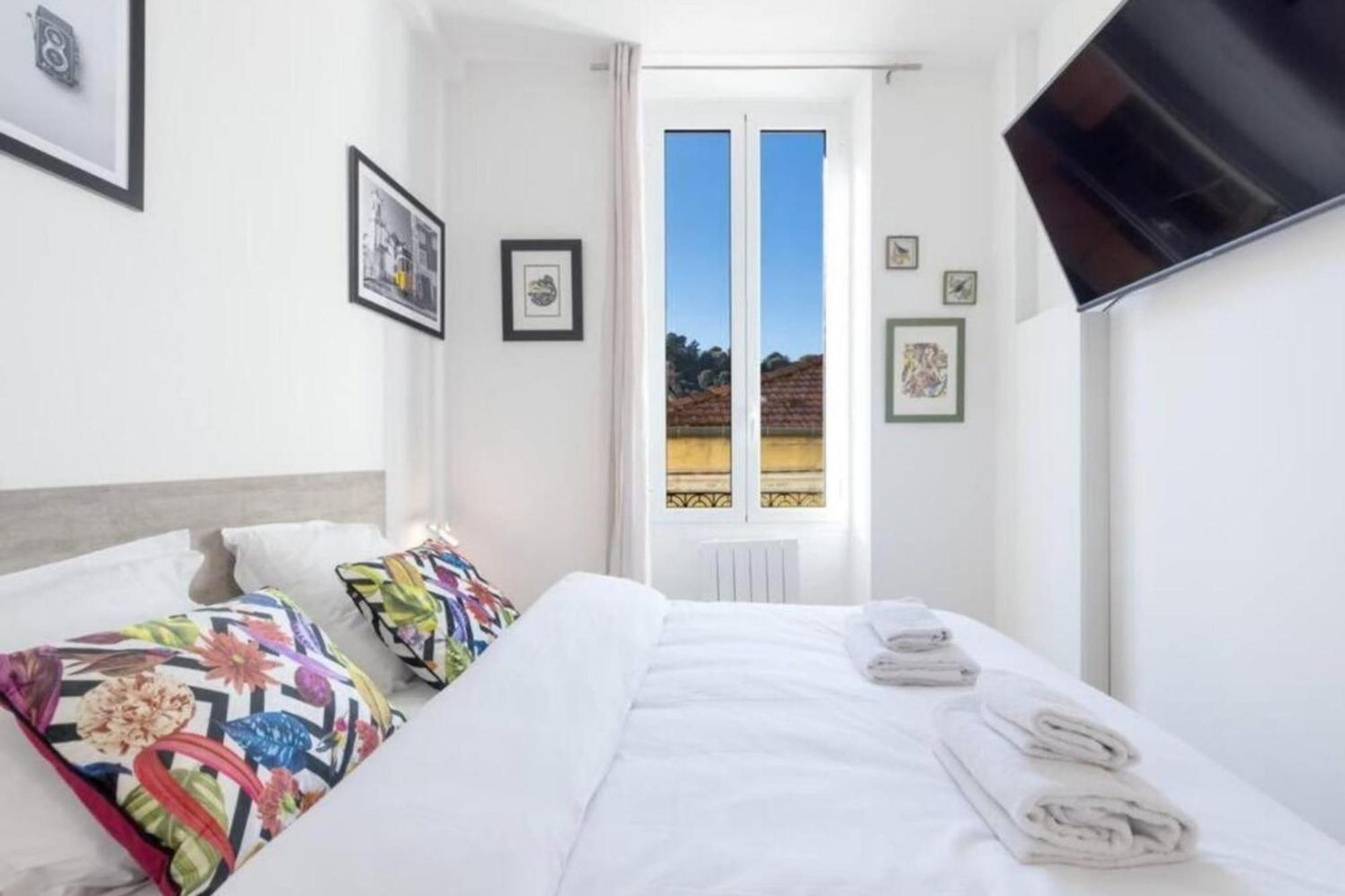 Moulin - Stunning 1 Bedroom Apt On The Port Apartment