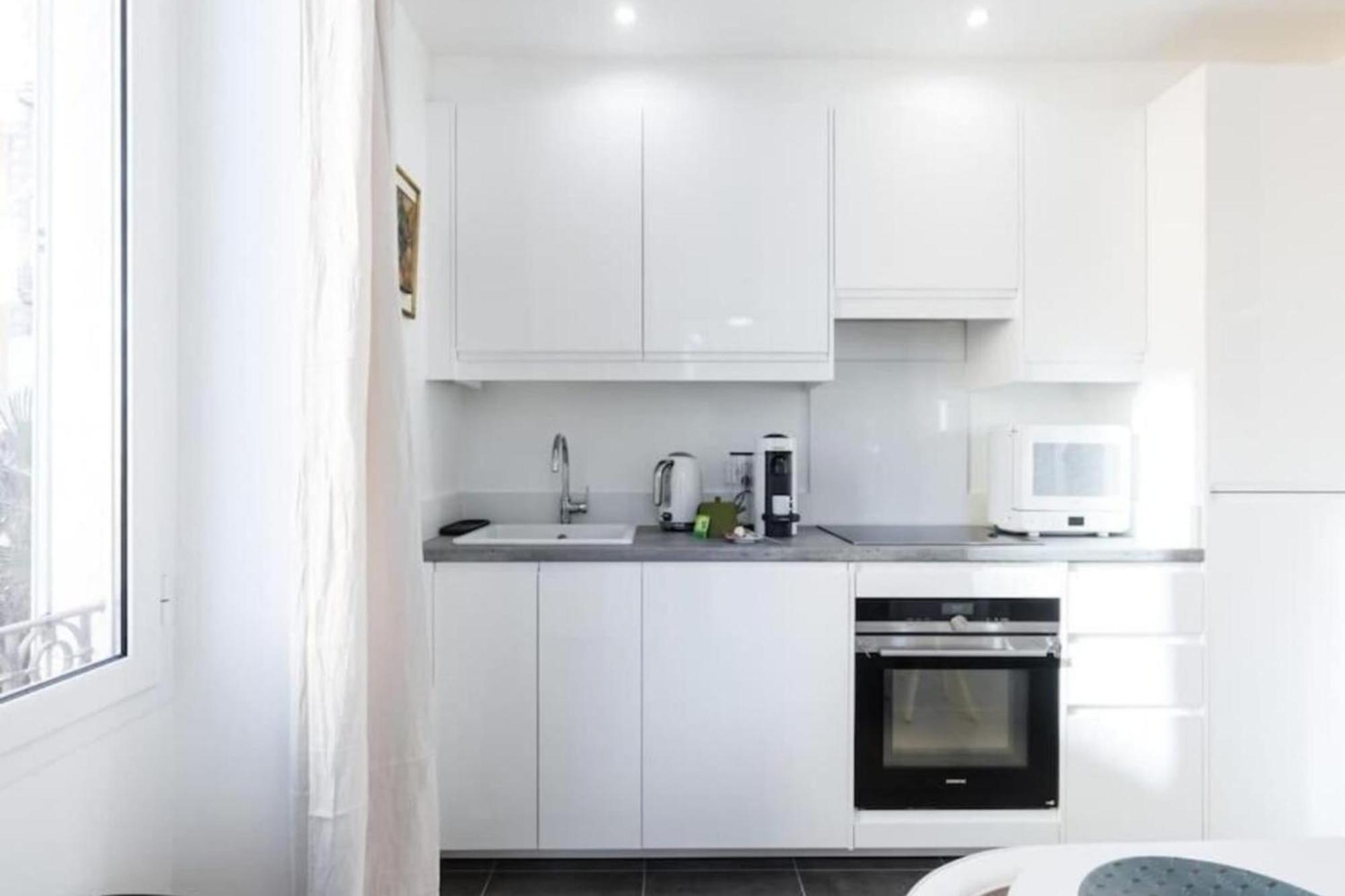 Moulin - Stunning 1 Bedroom Apt On The Port Apartment *