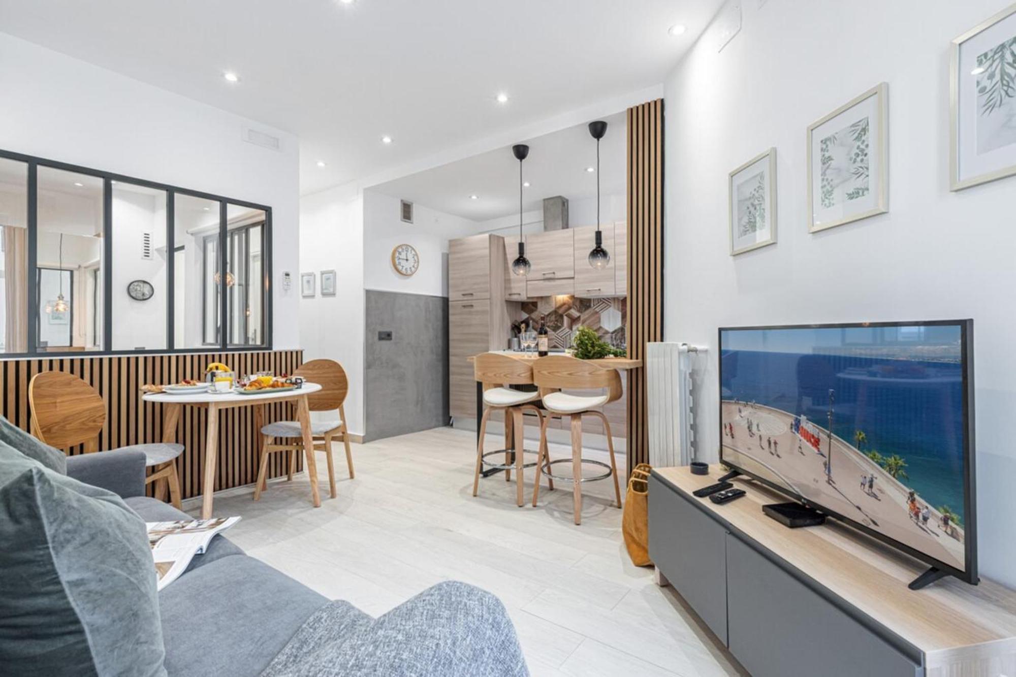 Smolett - Superb Downtown W Ac *