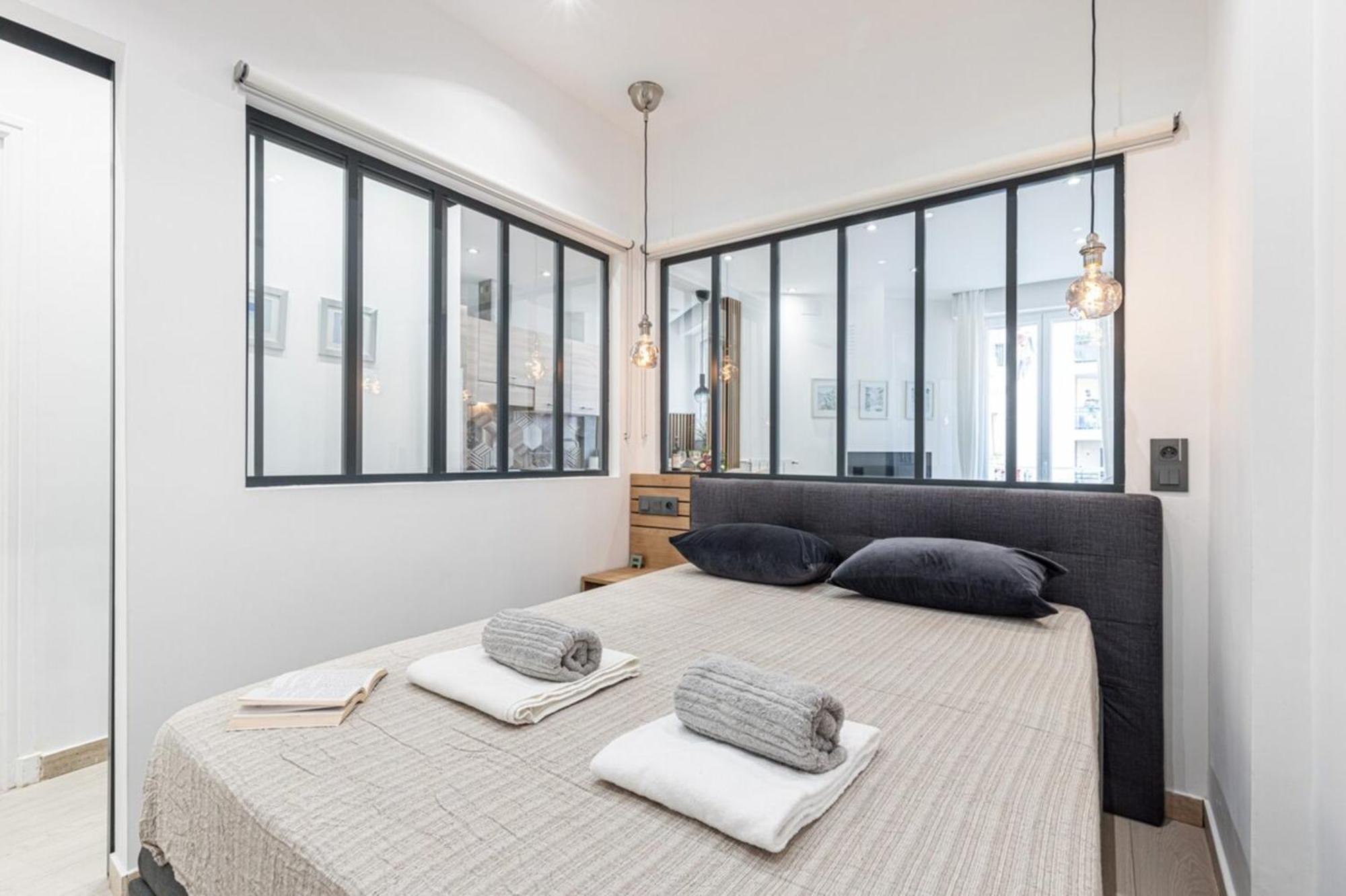 Smolett - Superb Downtown W Ac Nice