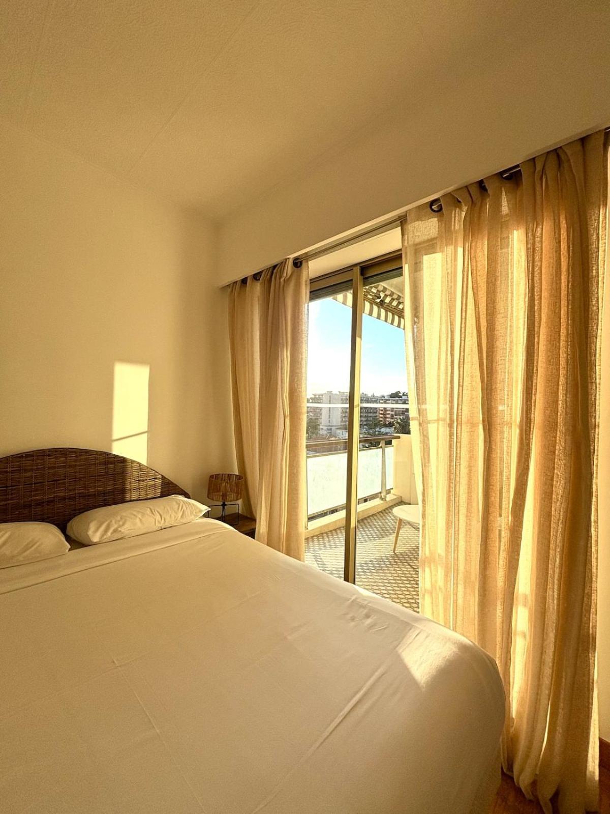 Nice, Exceptional Sea View, Floor, Parking * Nice