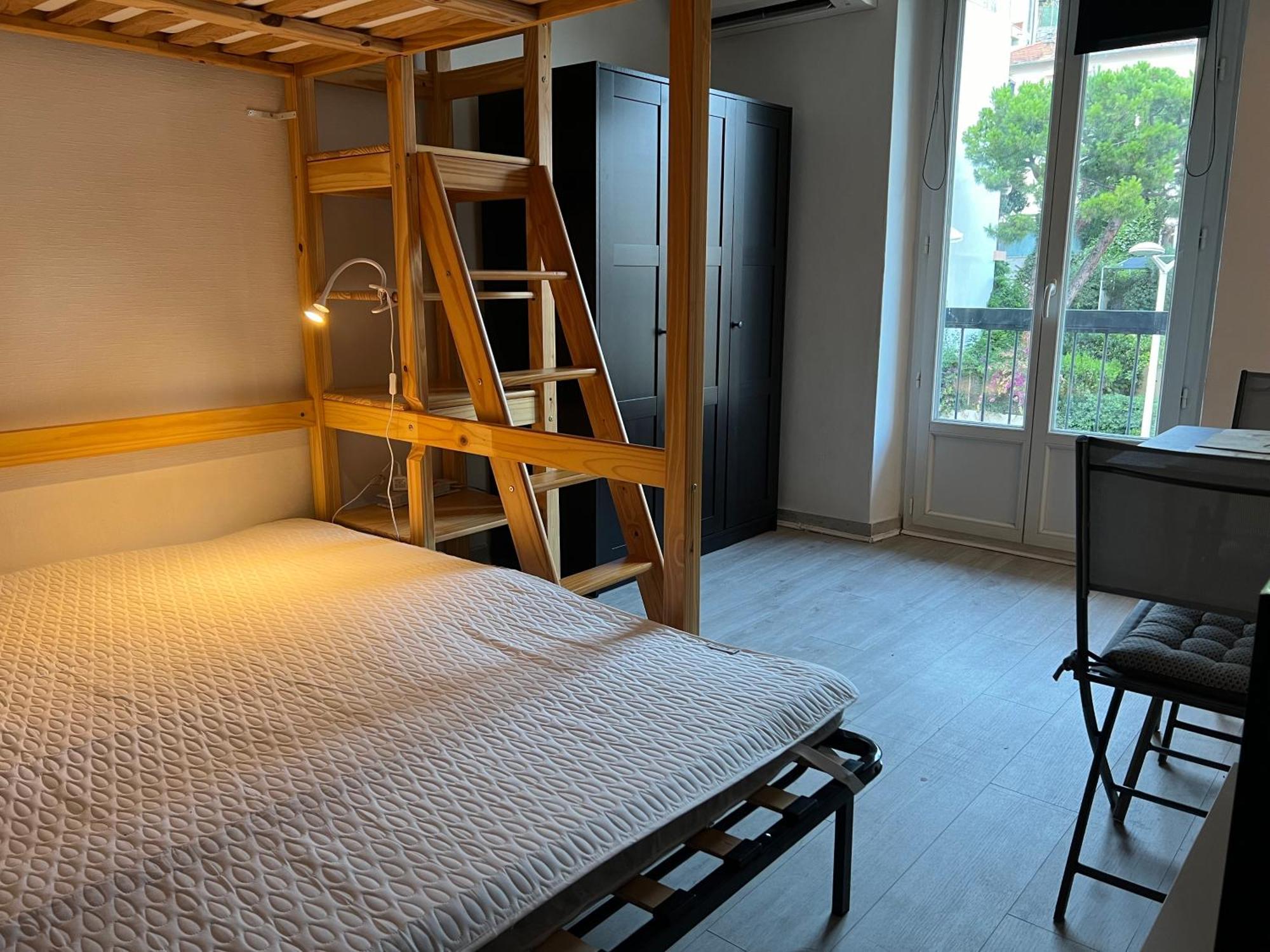 Equipe Apartment