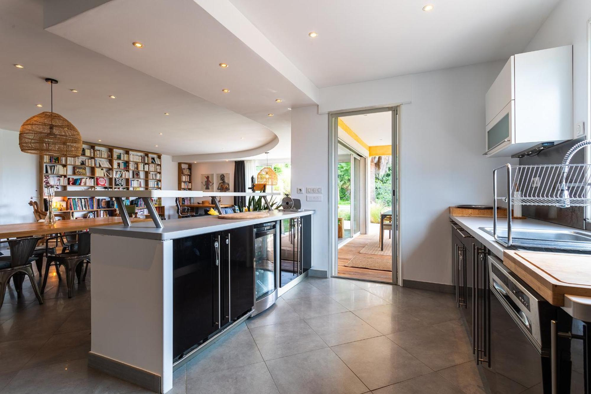 Nidazur Vi4413 By Riviera Homes Villa