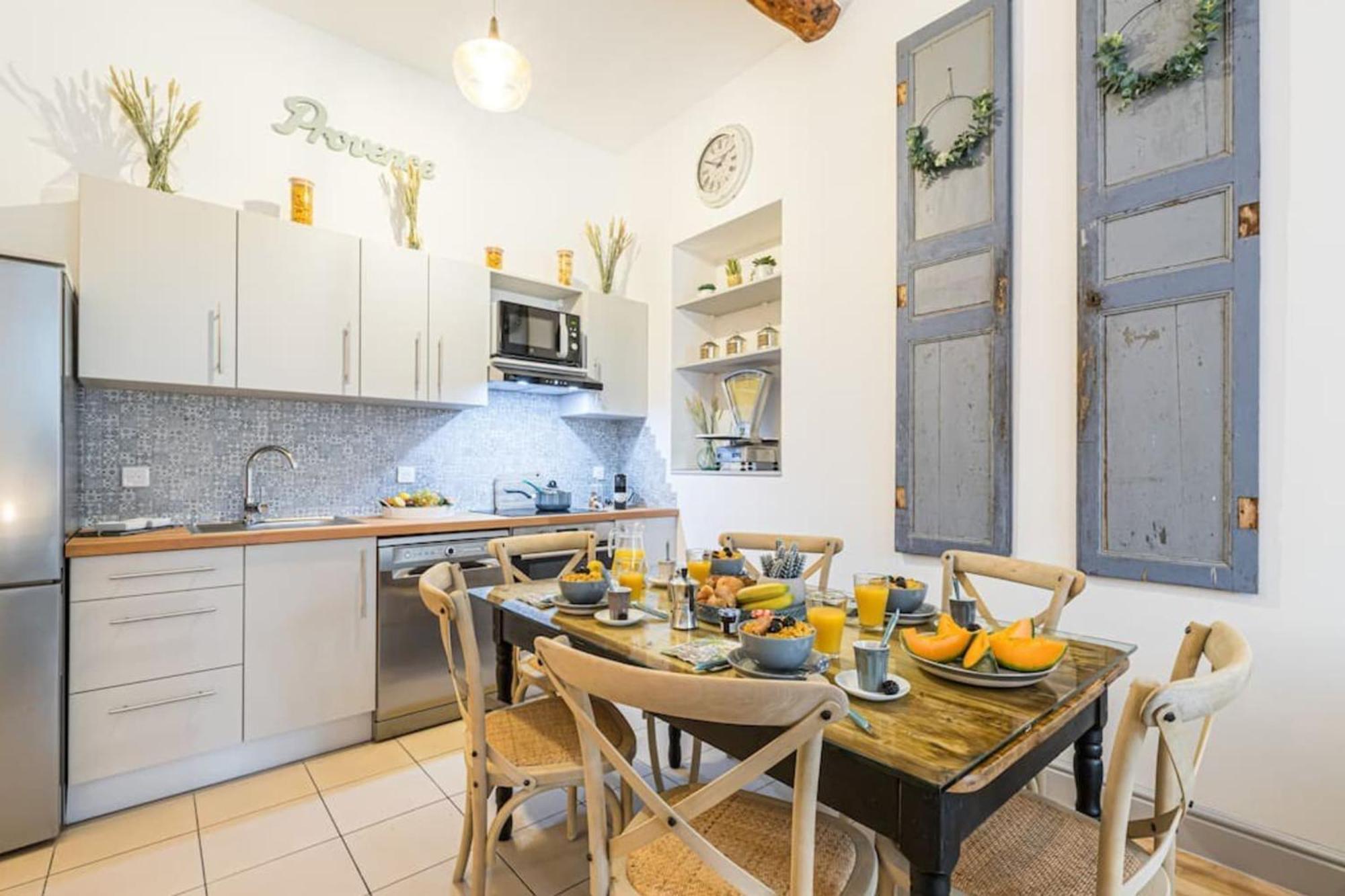 Gallieni - Superb & Unique In City Center Apartment