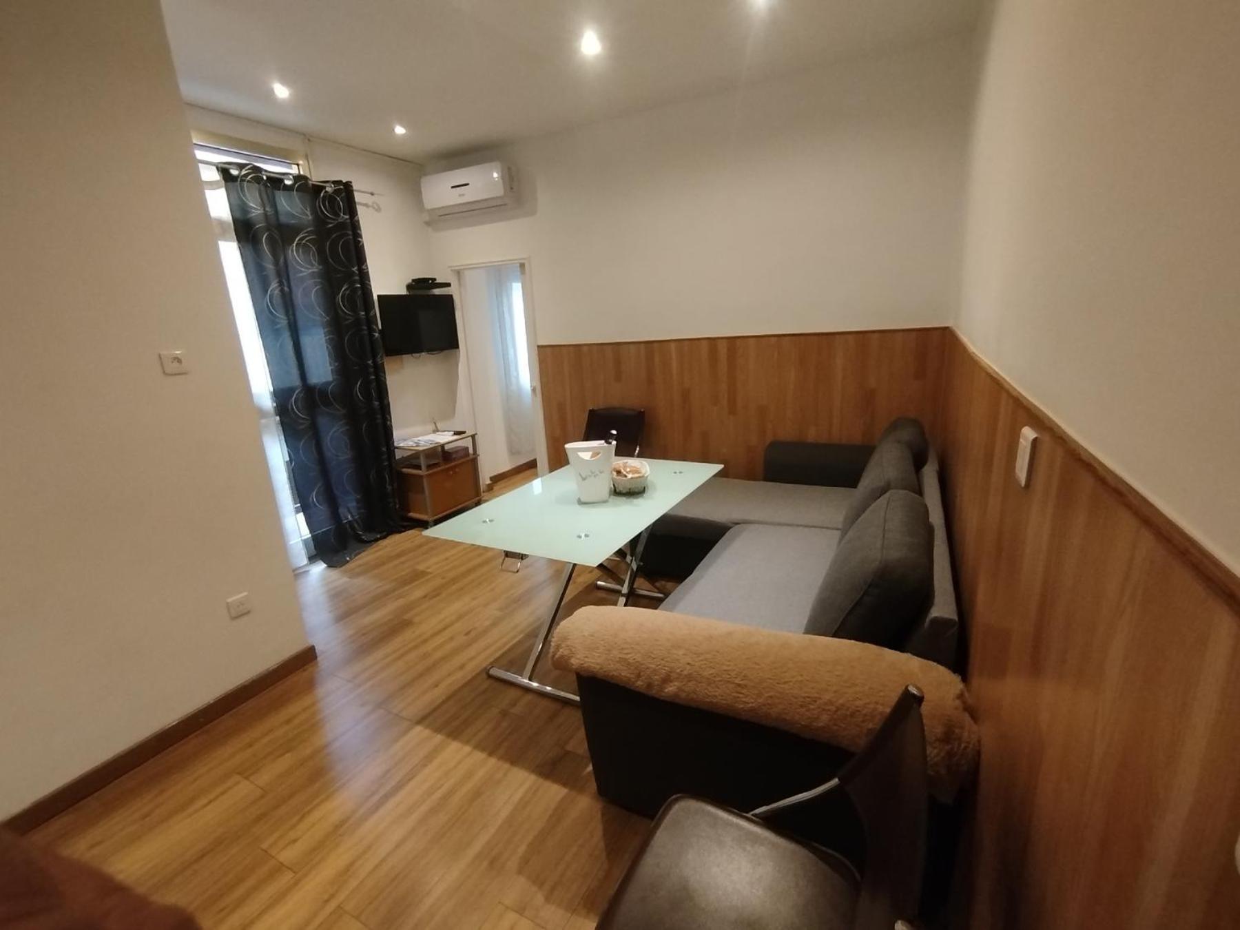 Apartment 2 Pieces Renover Nice