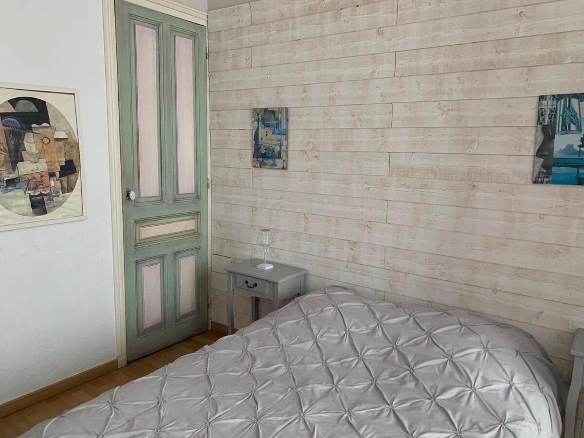 Port De Apartment