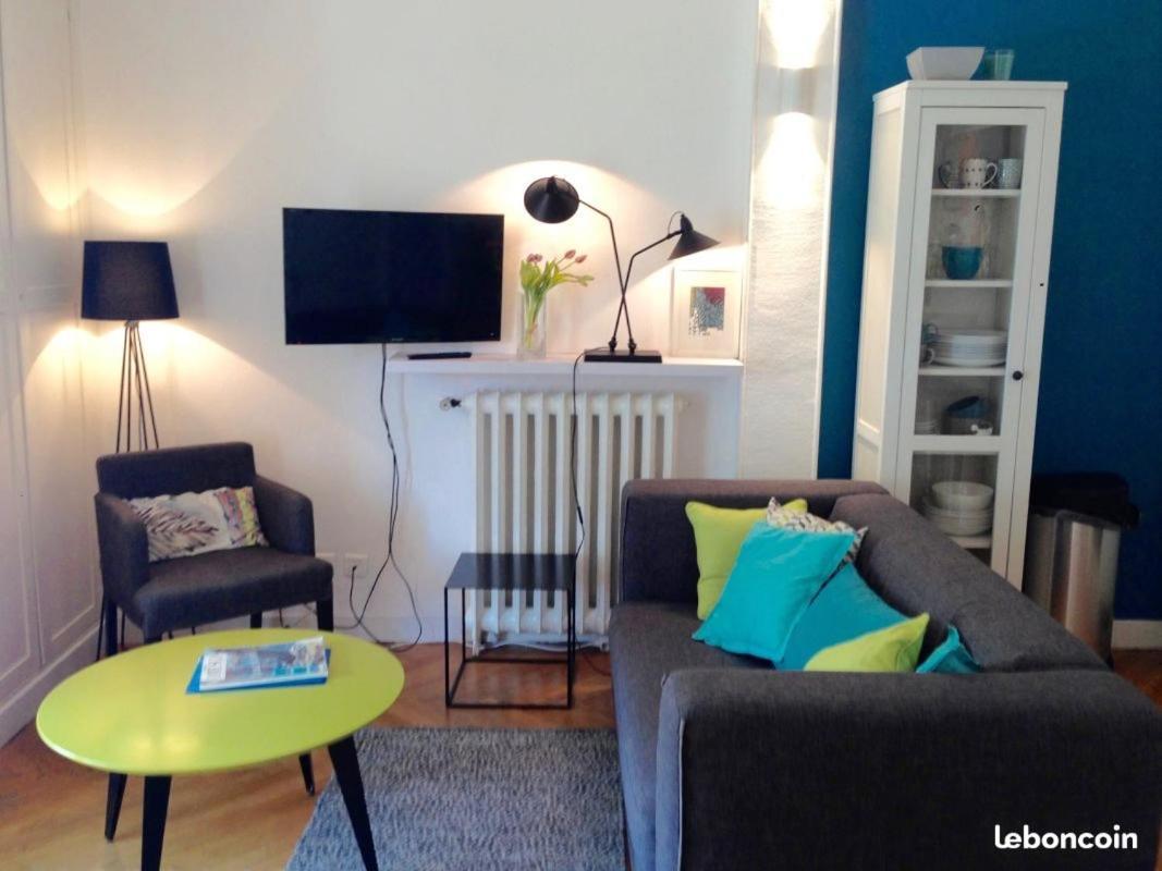 Apartment Lovely, Quiet 1 Bedroom With A Balcony Nice