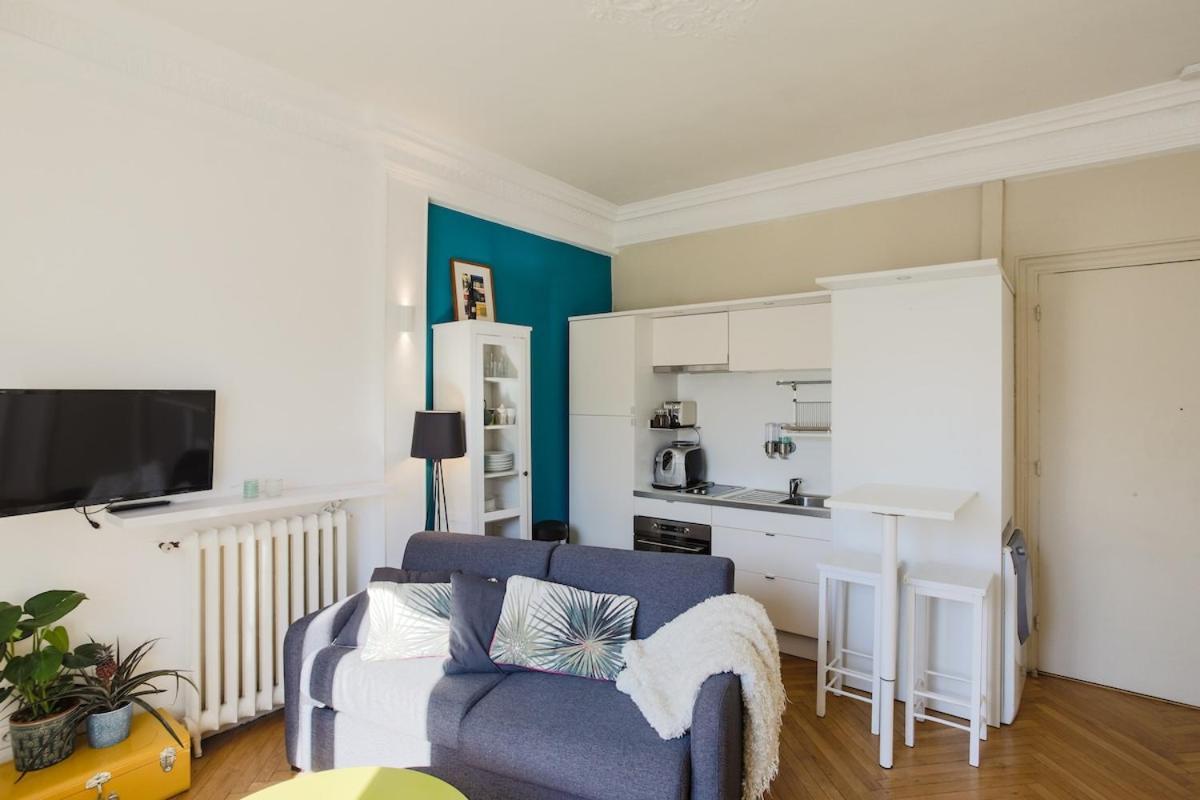 Lovely, Quiet 1 Bedroom With A Balcony Apartment Nice