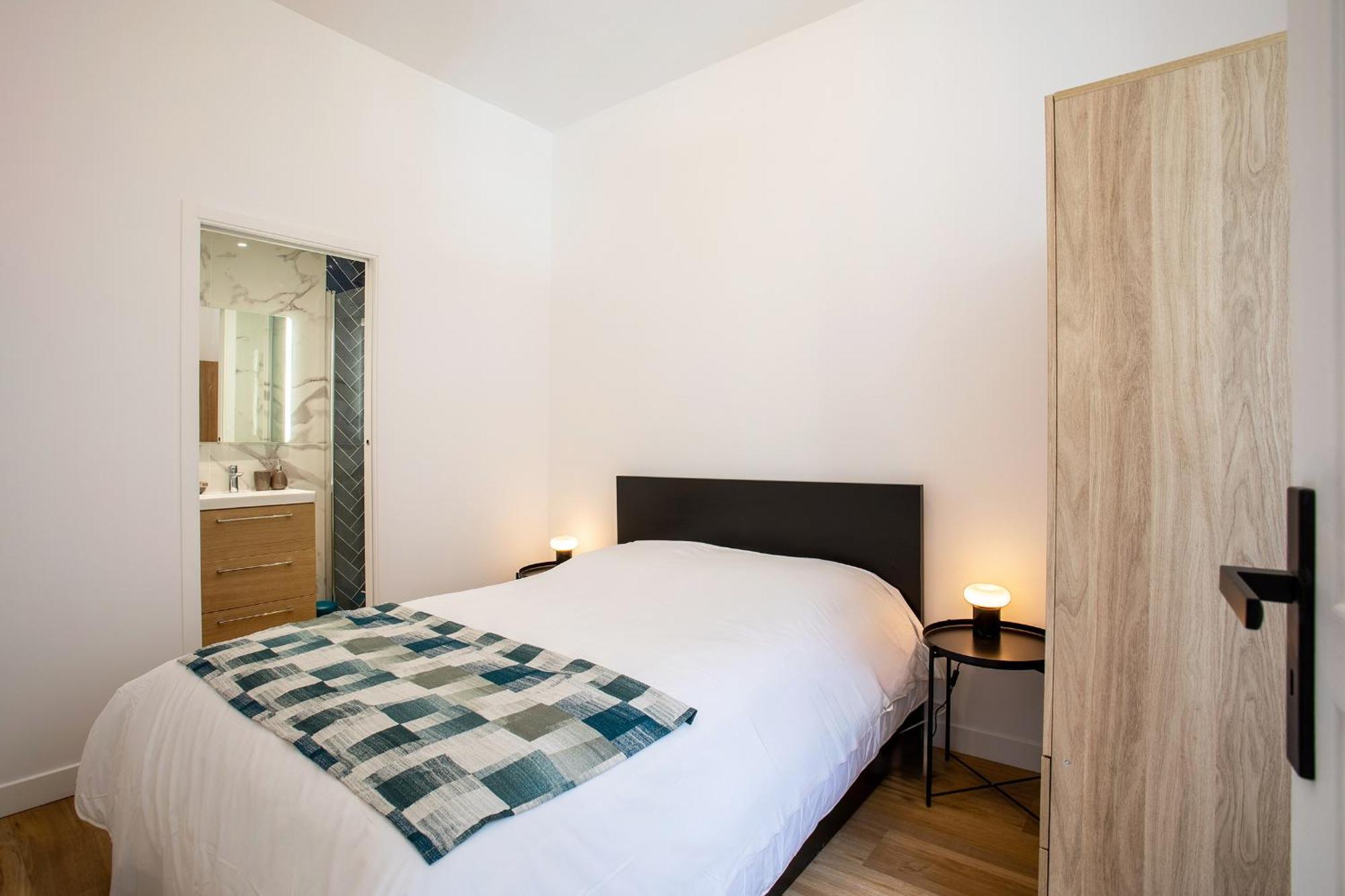 Apartment Iconic Ap4460 By Riviera Homes Nice