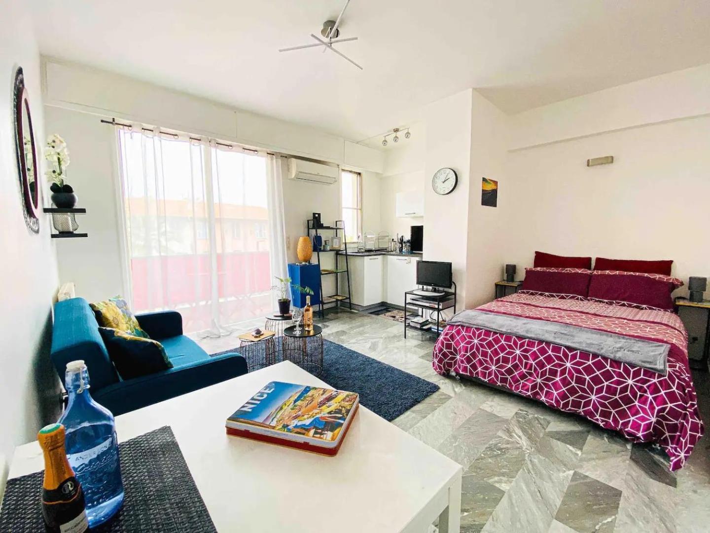 Cosy A 2 Pas De La Nice