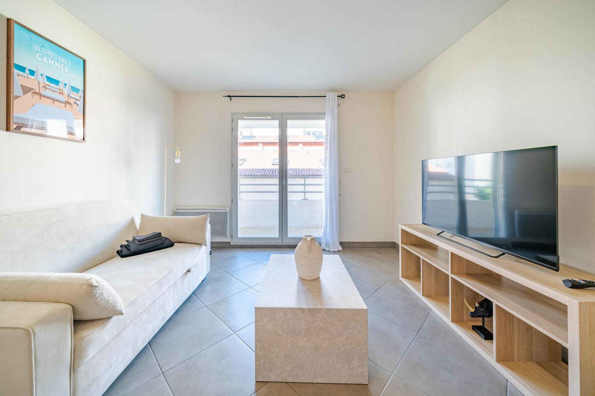 Cozy 2p Port De Garage Apartment