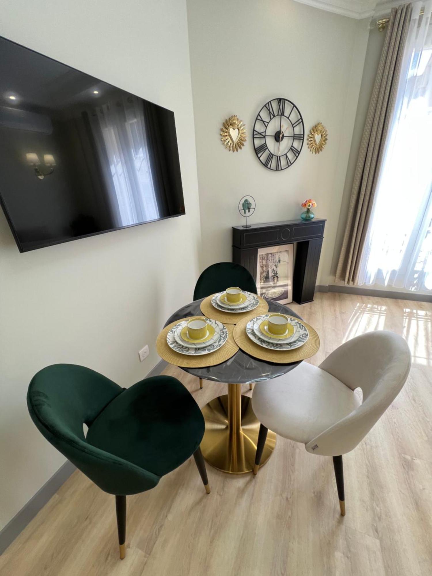 Amour-35 Apartment Nice