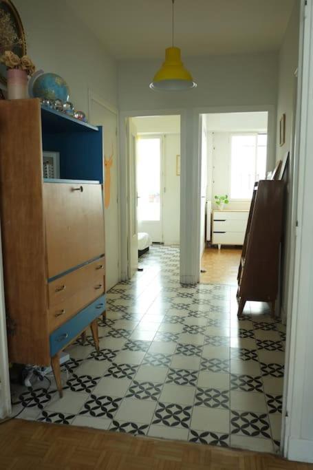 Sunny Garibaldi Port, Private Parking Apartment