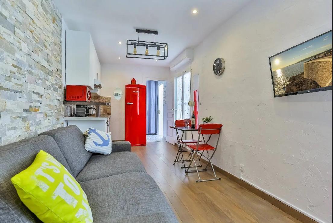 Le Refuge Avec Terrasse Et Jardin, En Plein Centre-ville, Gare 5 Minutes A Pieds Apartment