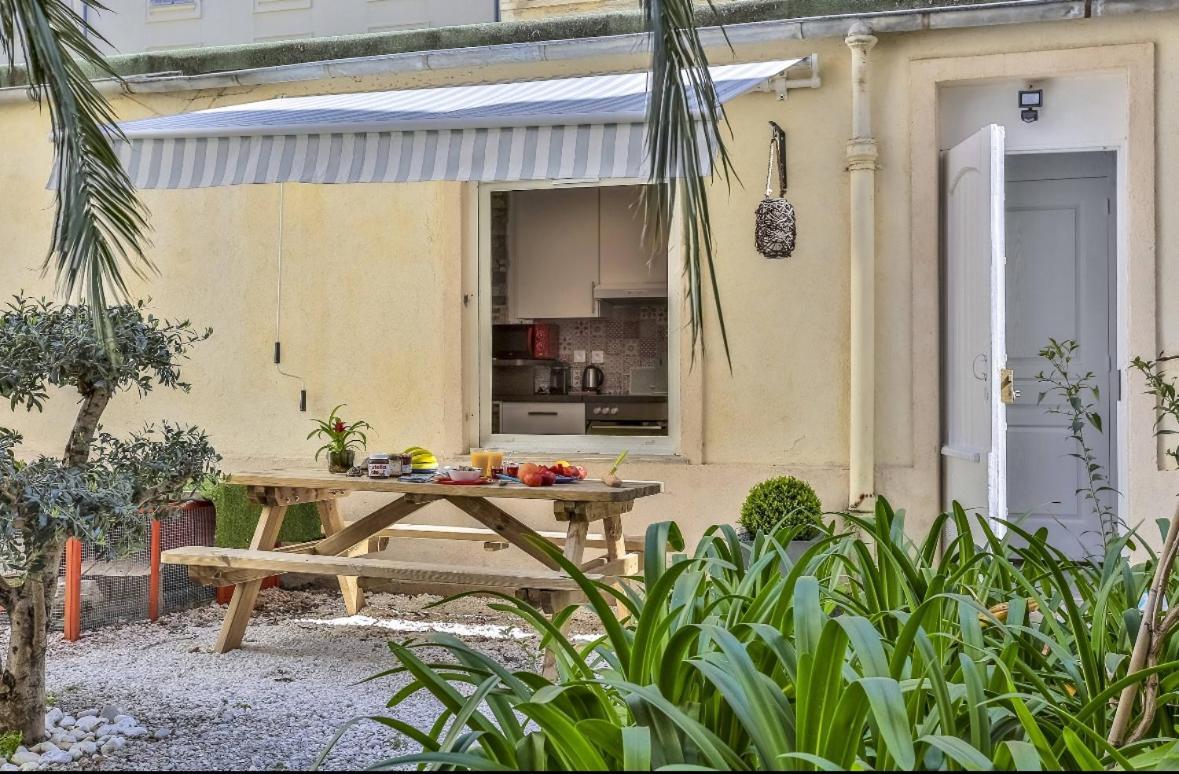 Apartment Le Refuge Avec Terrasse Et Jardin, En Plein Centre-ville, Gare 5 Minutes A Pieds *