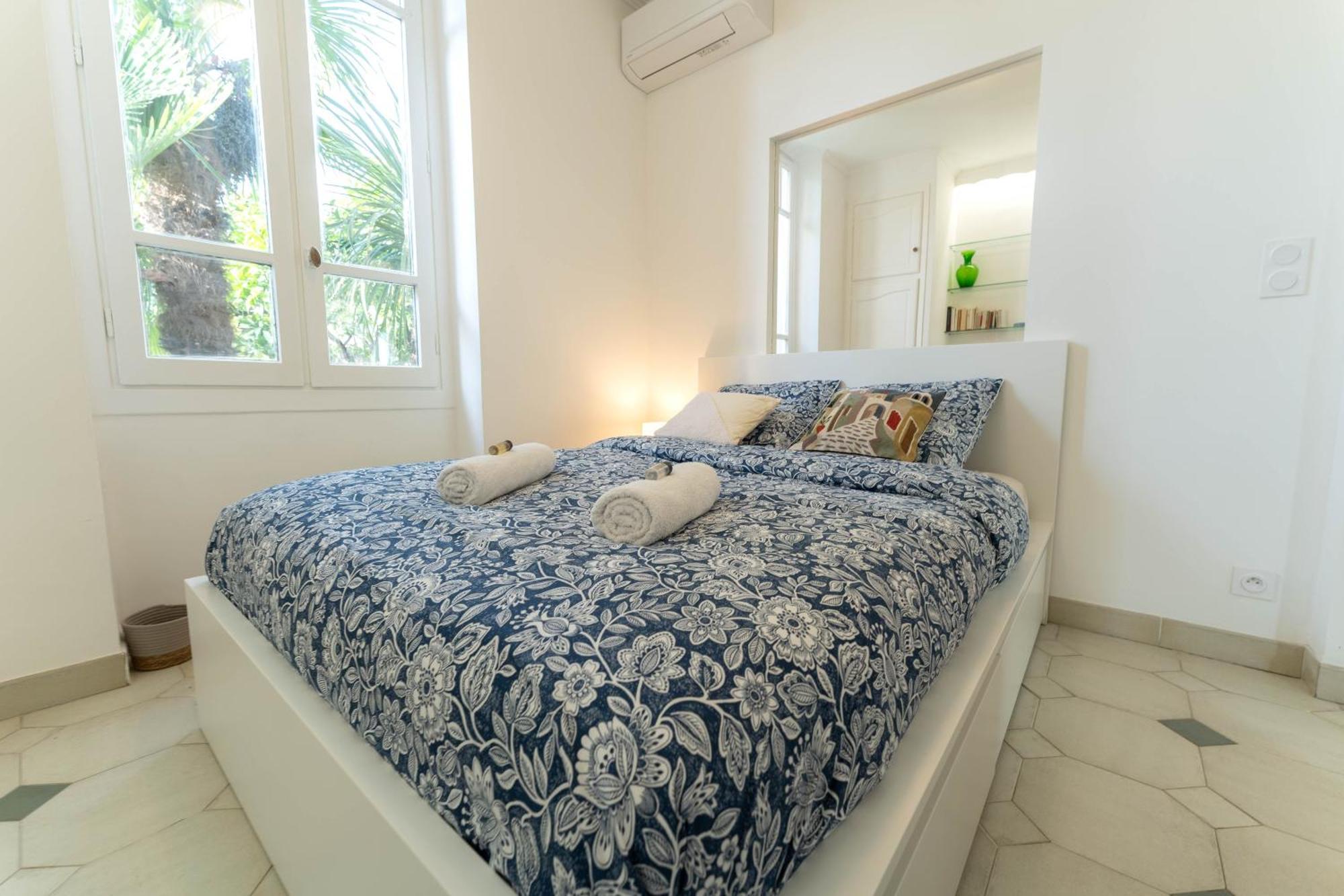 Magnifique Rez De Jardin Port Appartement *