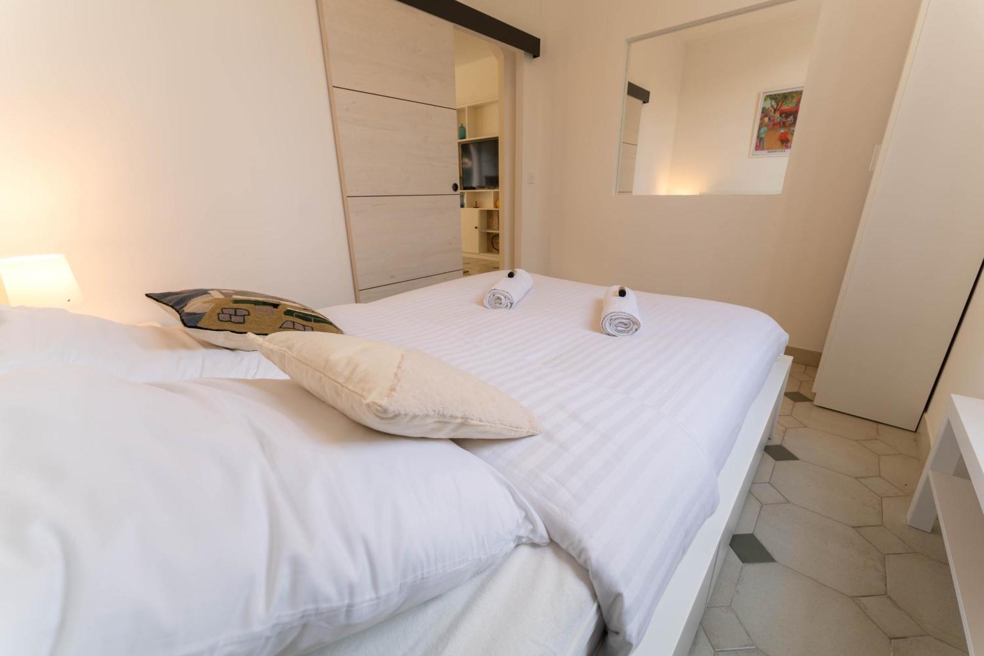 Apartment Magnifique Rez De Jardin Port *