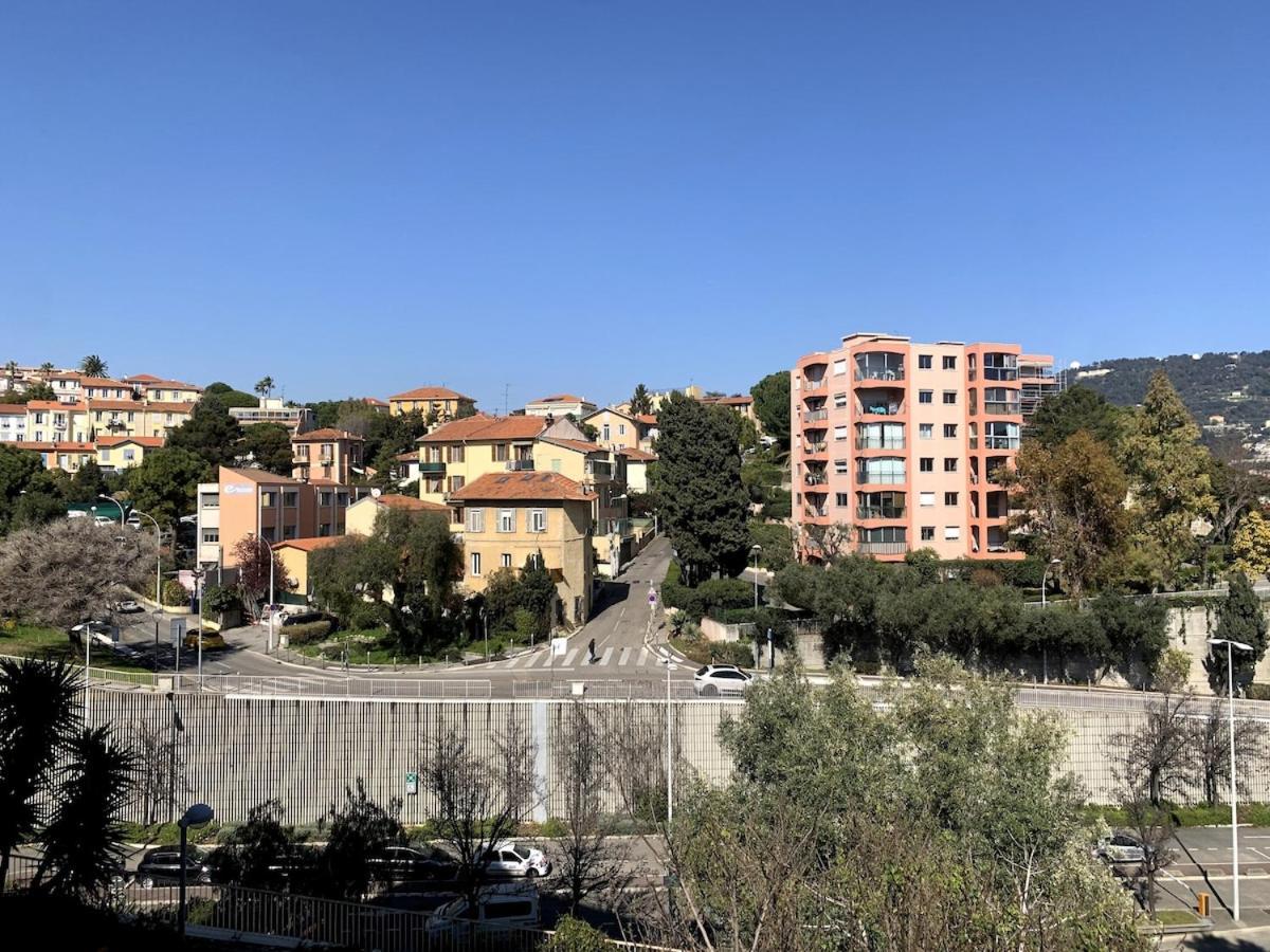 Appartement 3-r Bright, Within 15 Min Walk *
