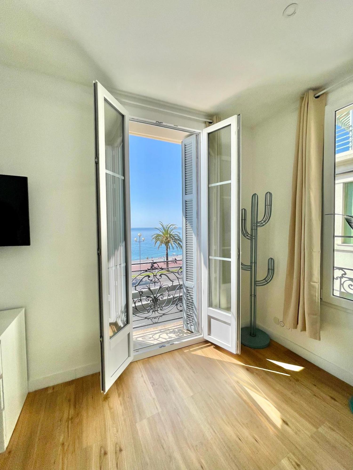 Promenade Des Panoramic Sea View *