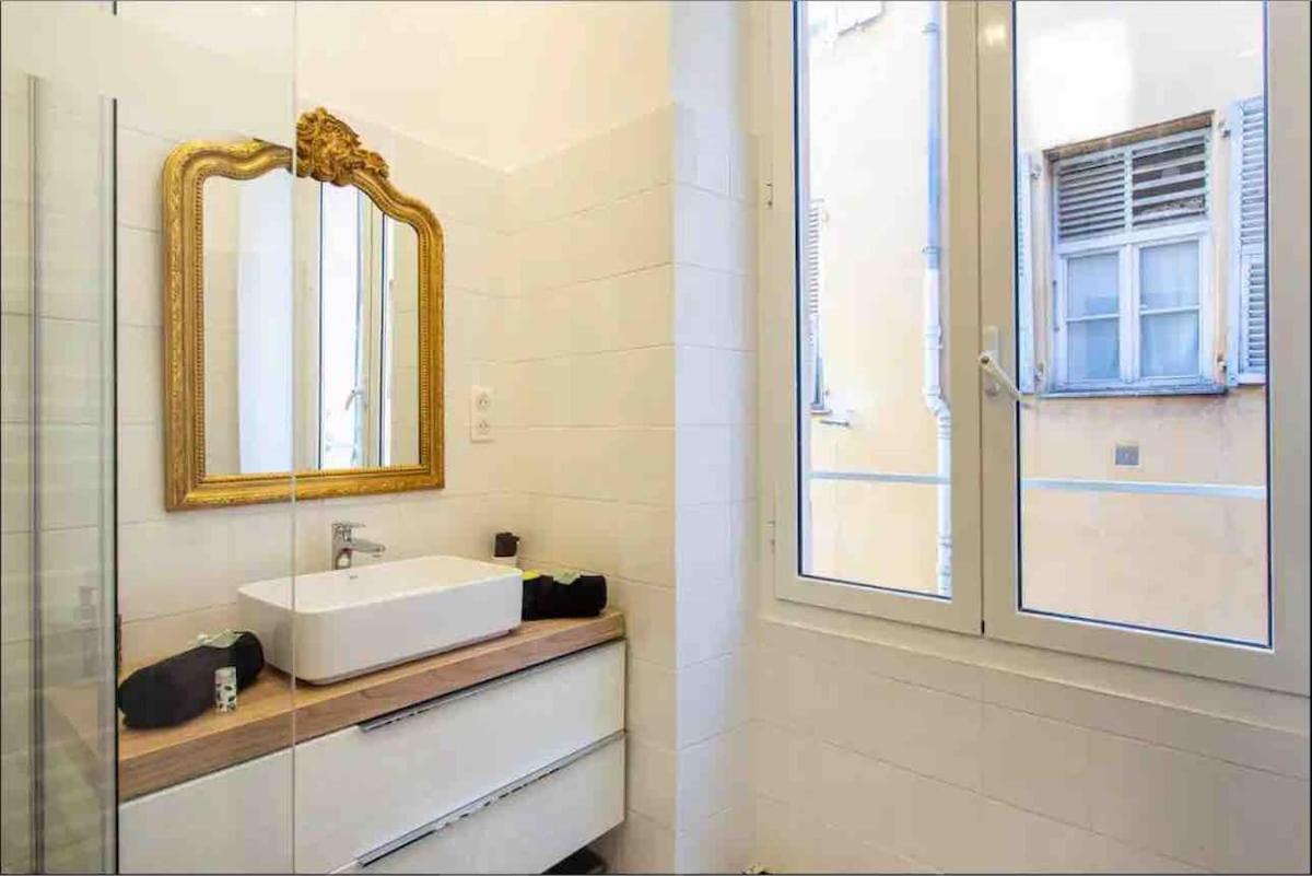 Nice-flat-nice *