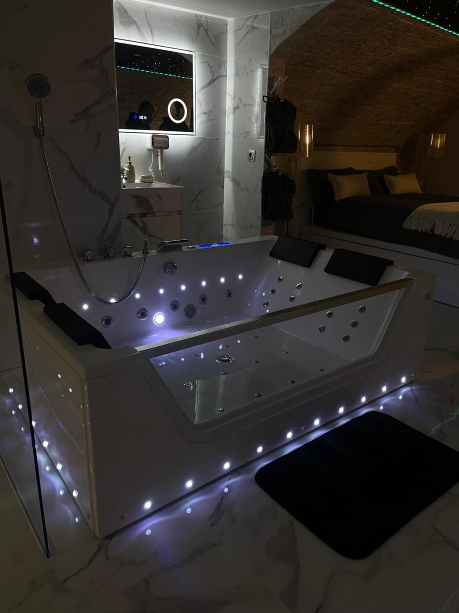 Apartment , *