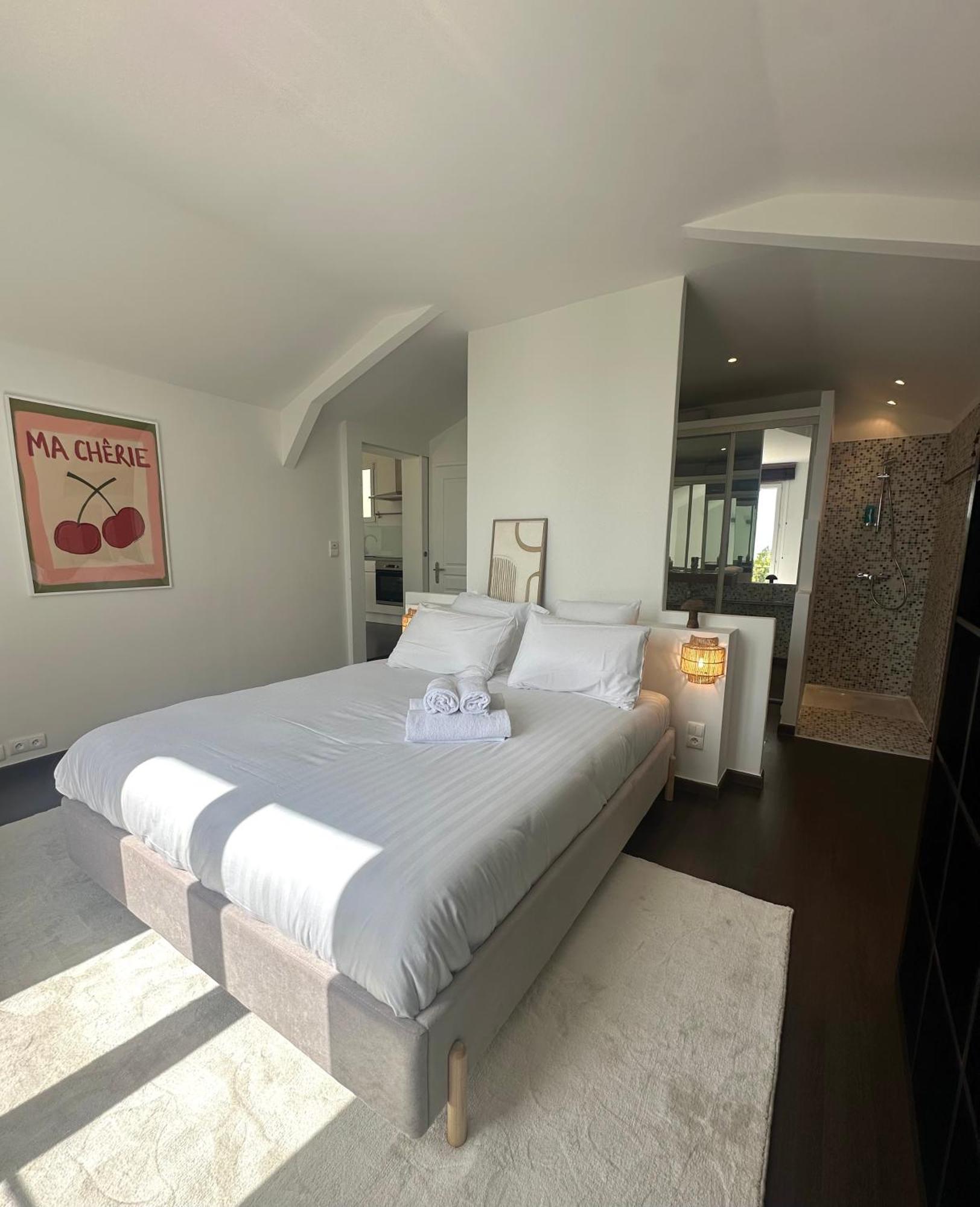 Luxury Pool & Sea View Villa