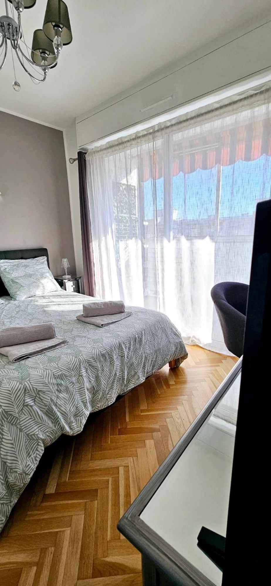 Apartment Floor With Sea View, Clim And Veranda *