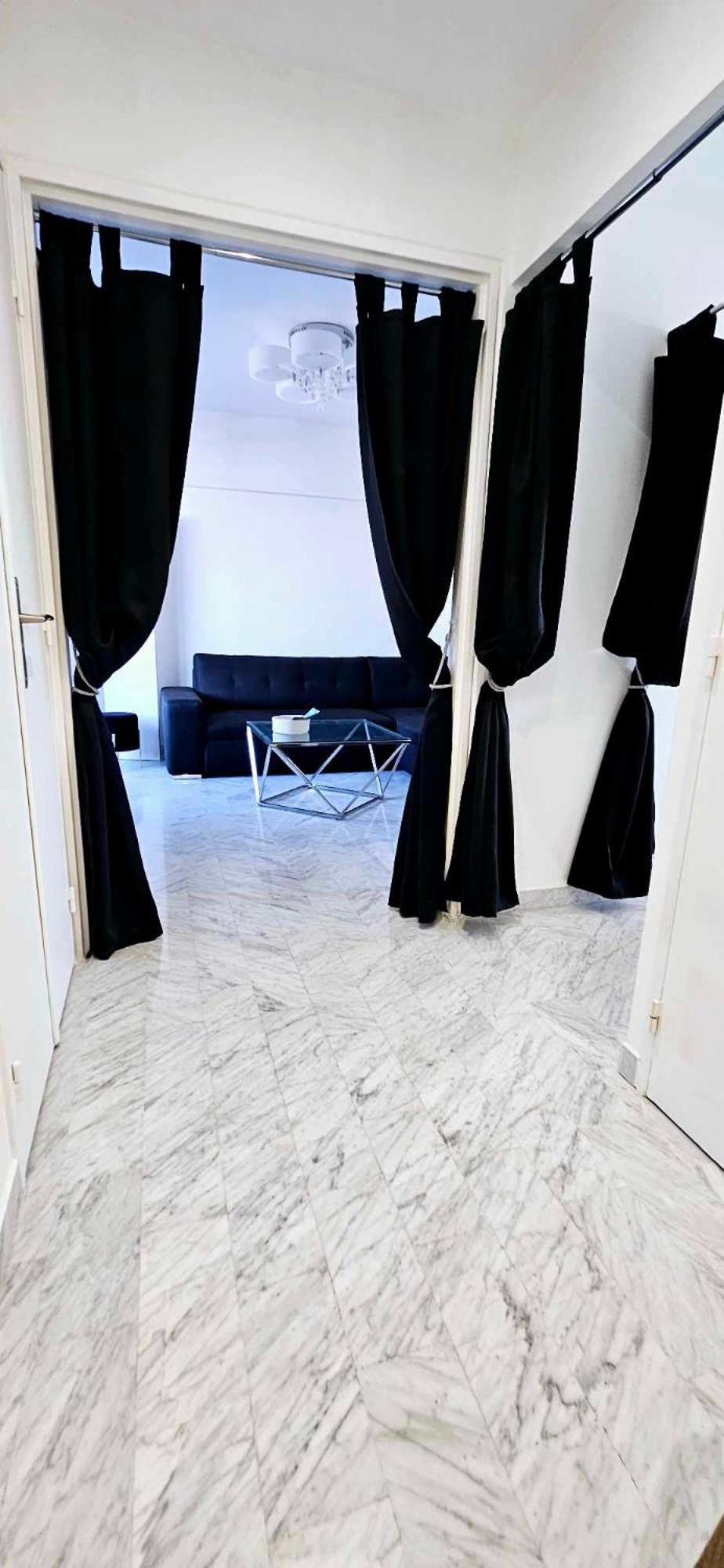 Floor With Sea View, Clim And Veranda *