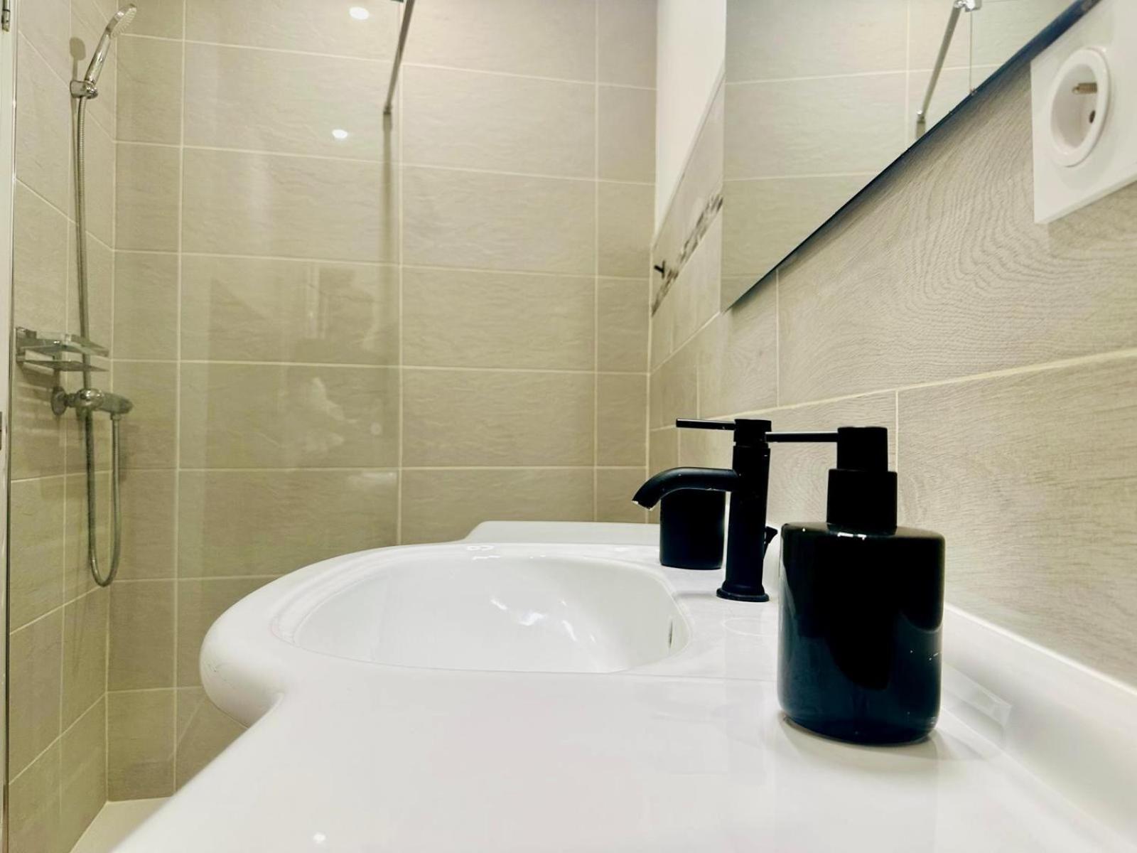 Apartment Aa G Cocon Lamartine - Center *