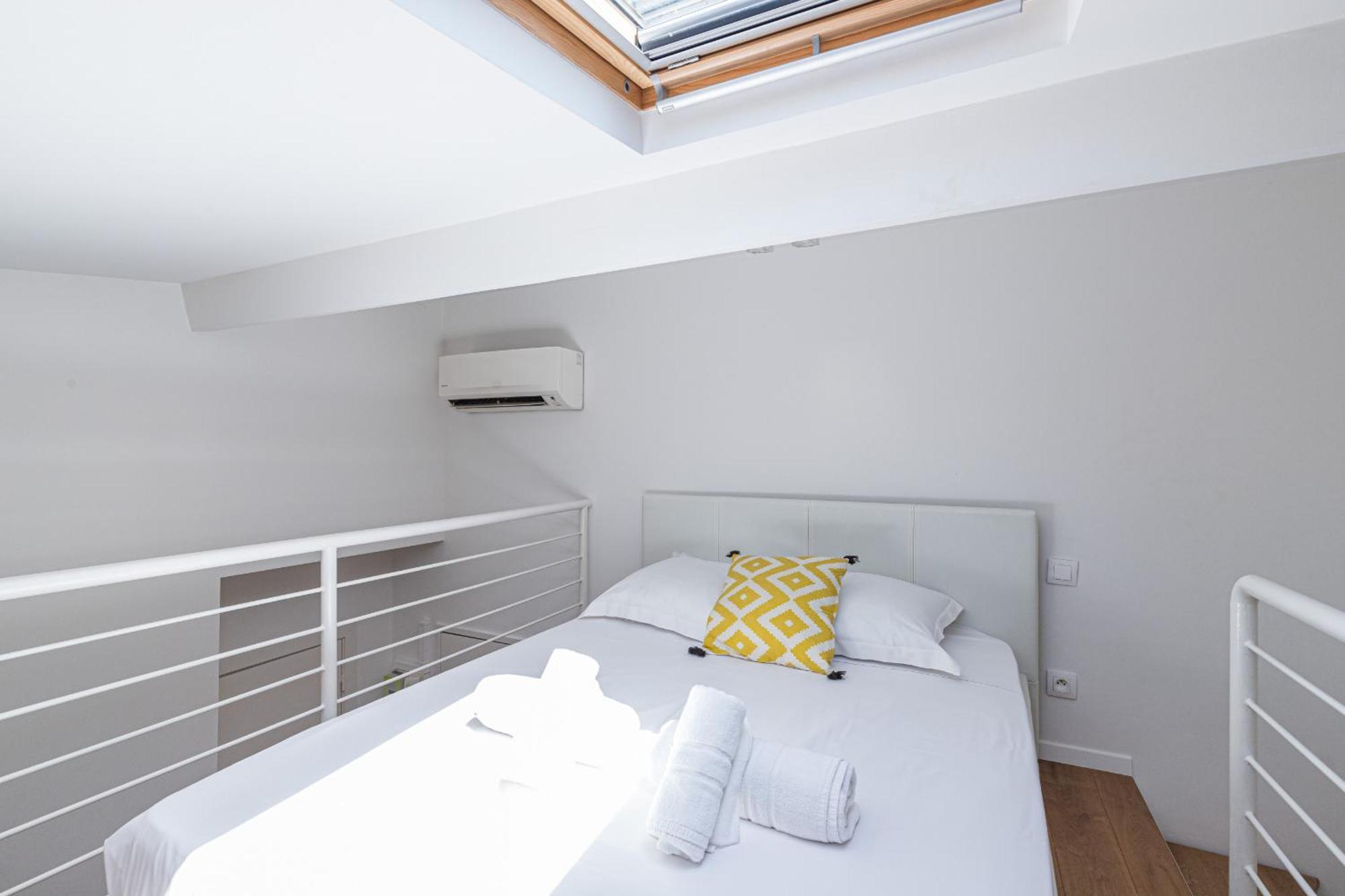 33 Gambetta - 2 Pieces Mezzanine * Nice